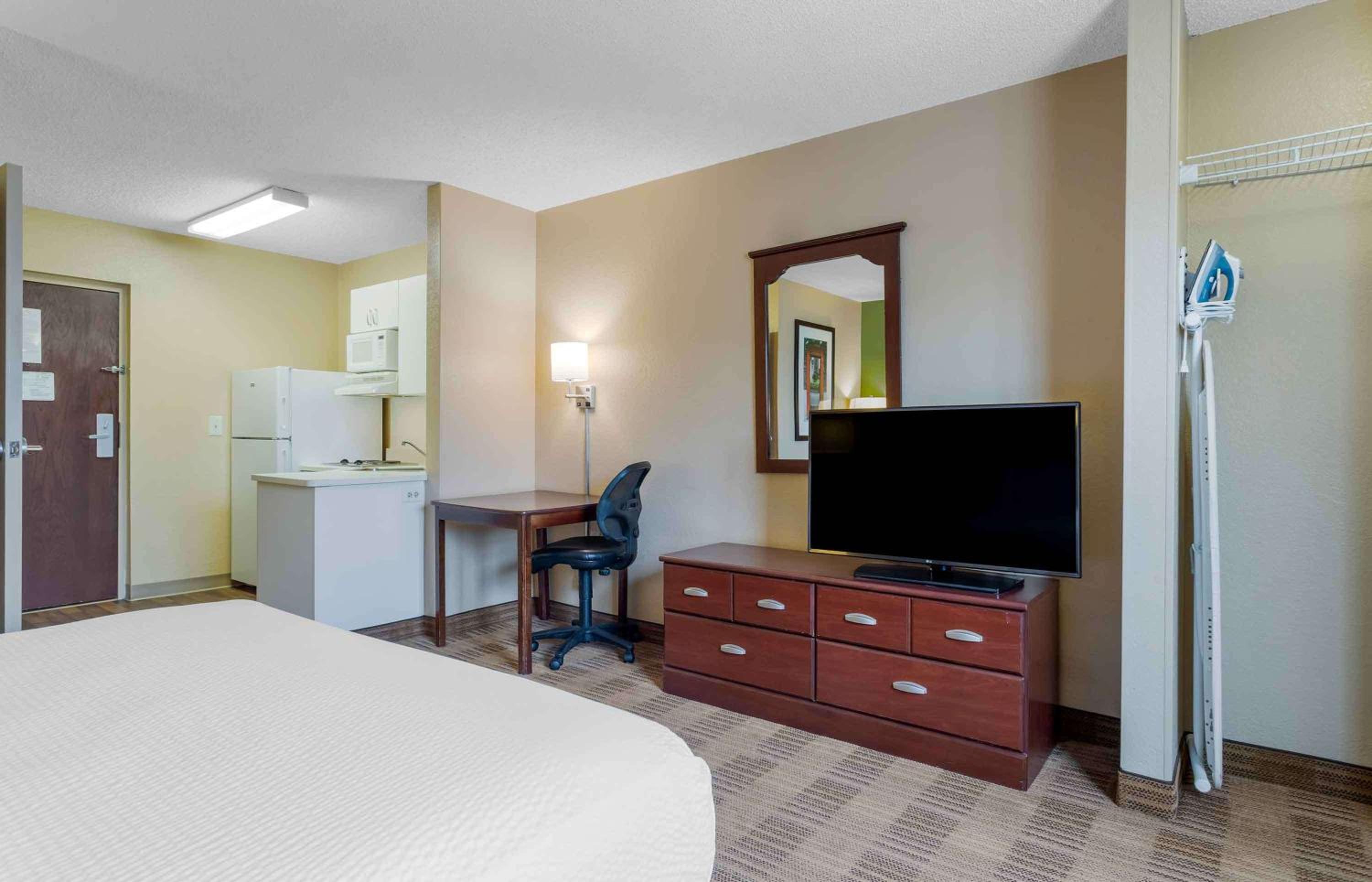 Extended Stay America Suites - Houston - Galleria - Westheimer, Photo 5