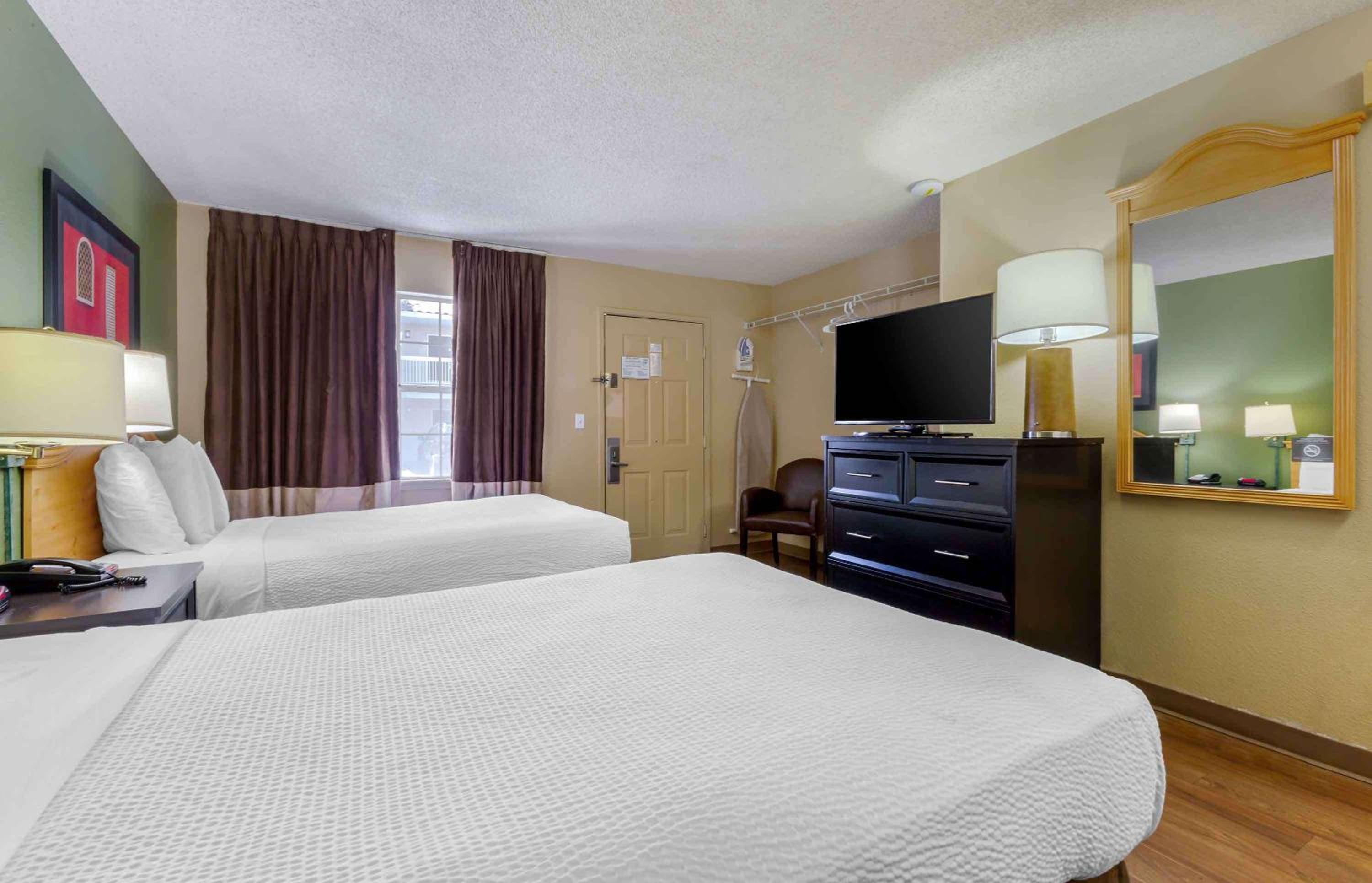 Studio with 2 Double Beds - Non-Smoking - Photo 8