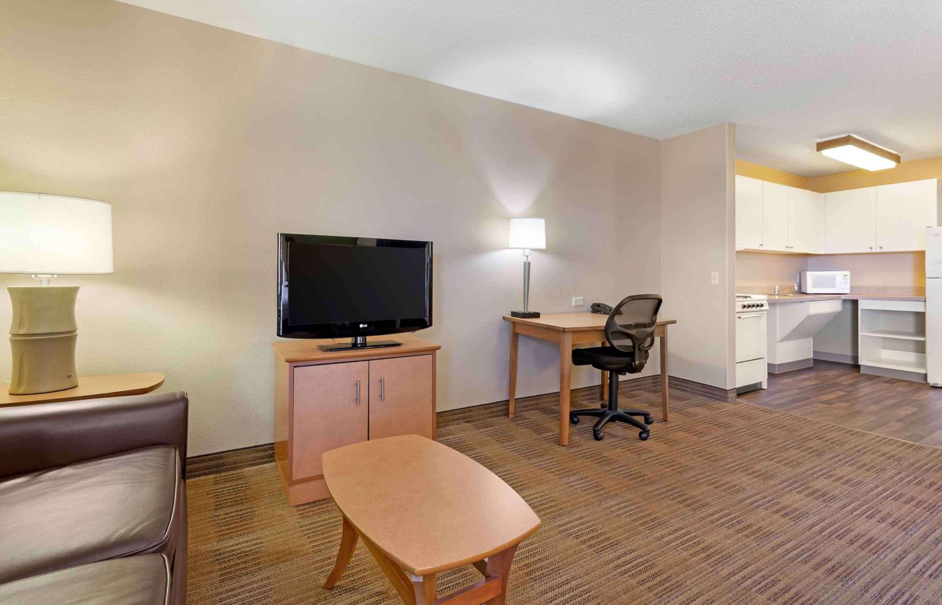 Deluxe Studio - Non-Smoking - Disability Access - Photo 4