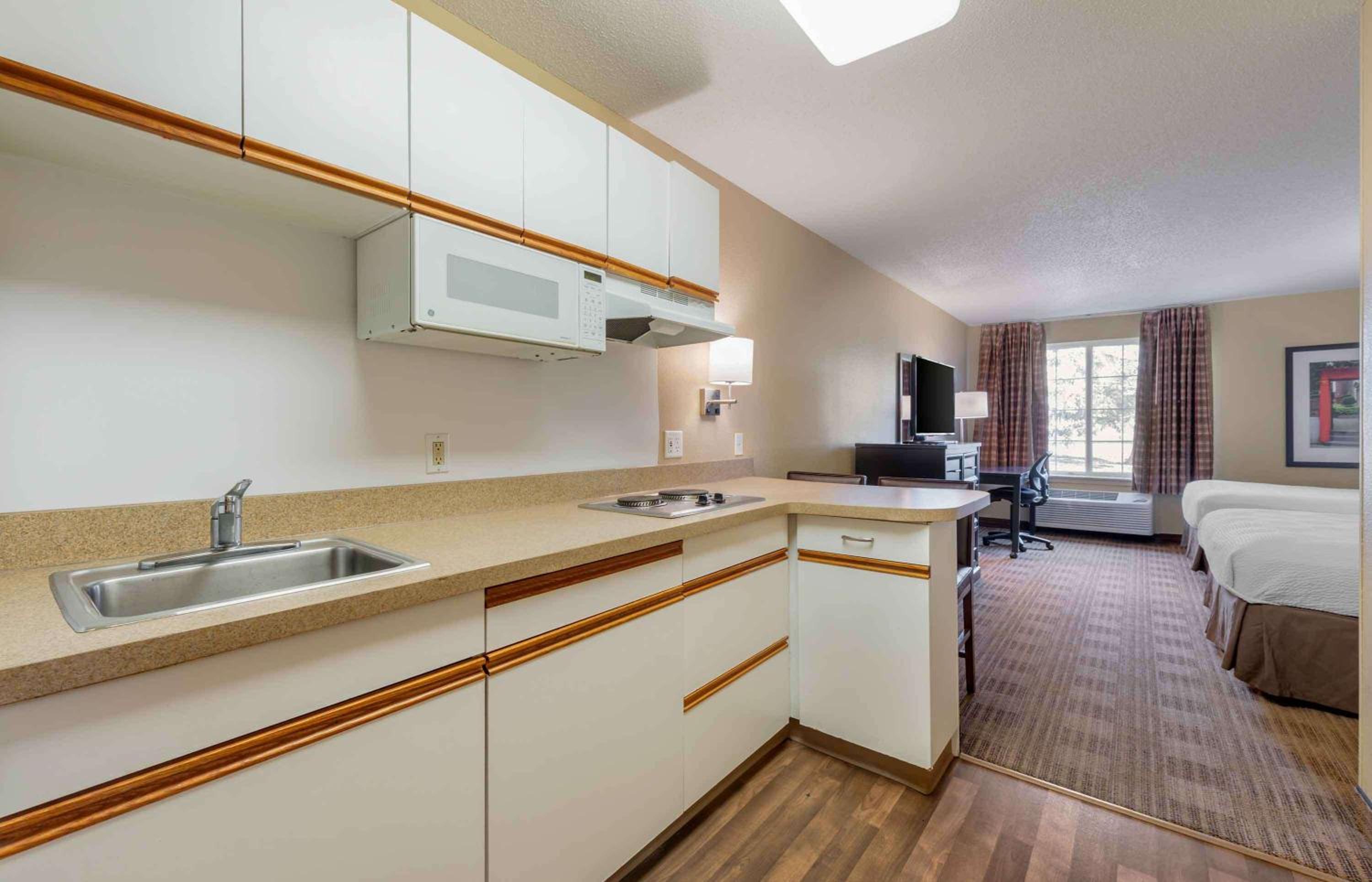 Studio with 2 Double Beds - Non-Smoking - Photo 2