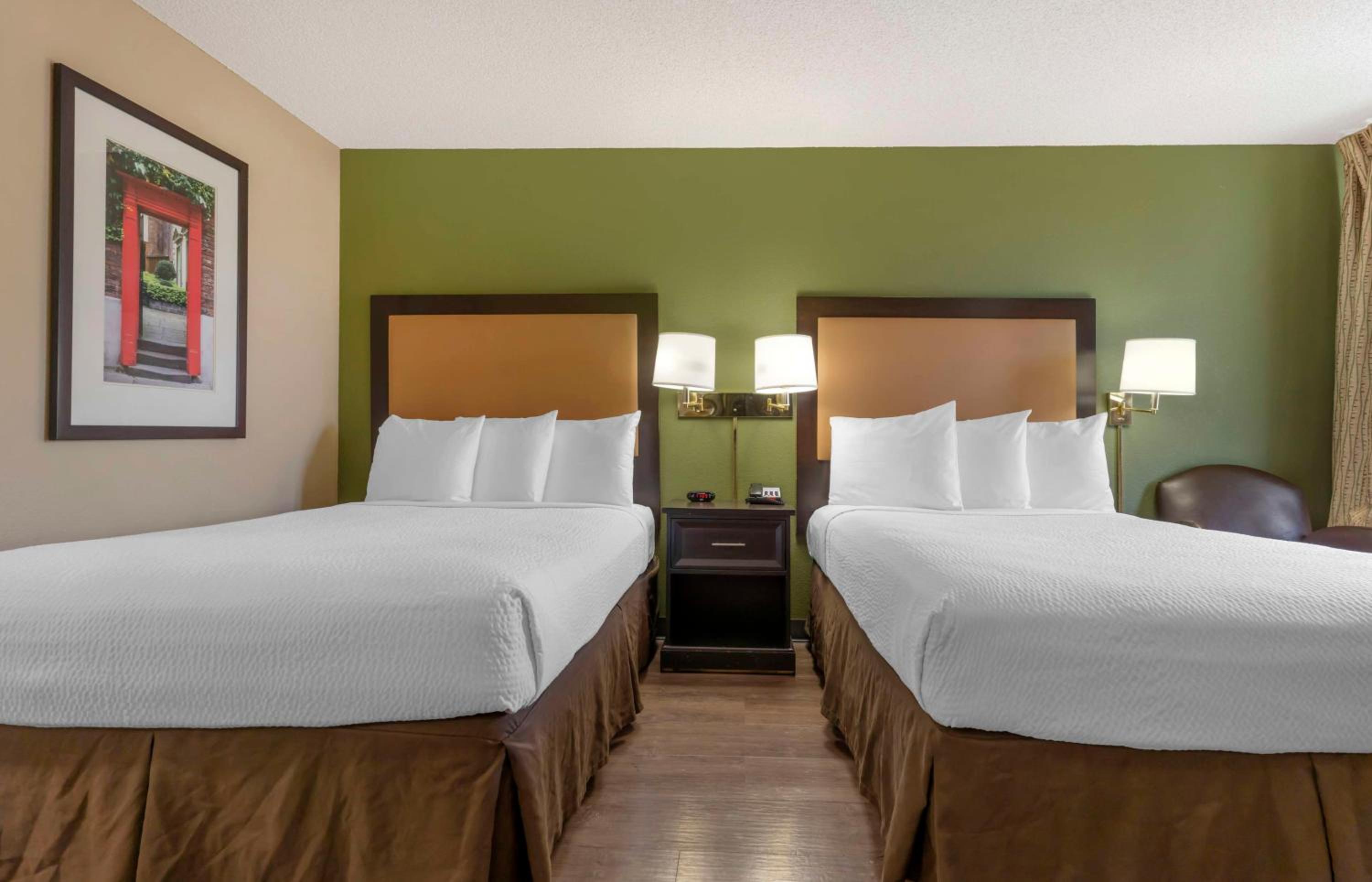 Studio with 2 Double Beds - Non-Smoking - Photo 1