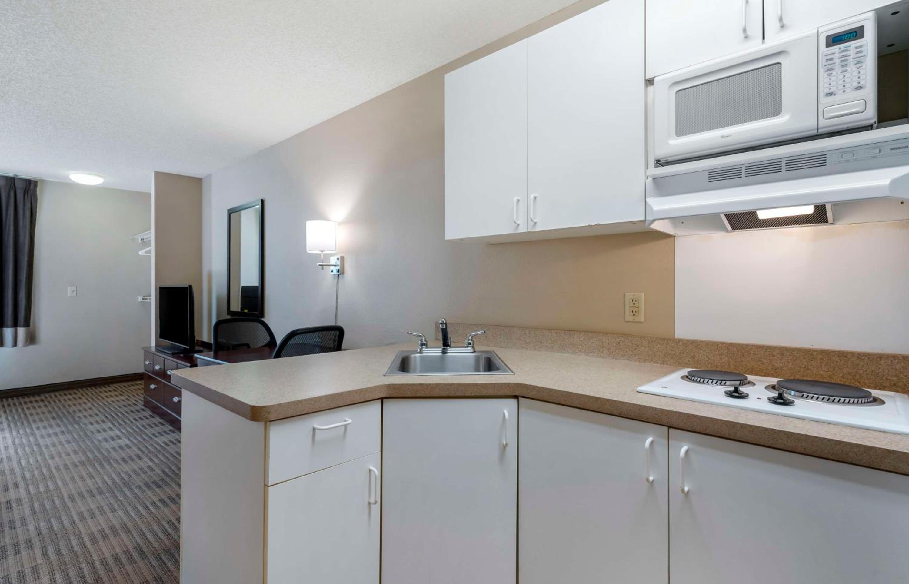 Studio with 2 Double Beds - Non-Smoking - Photo 9