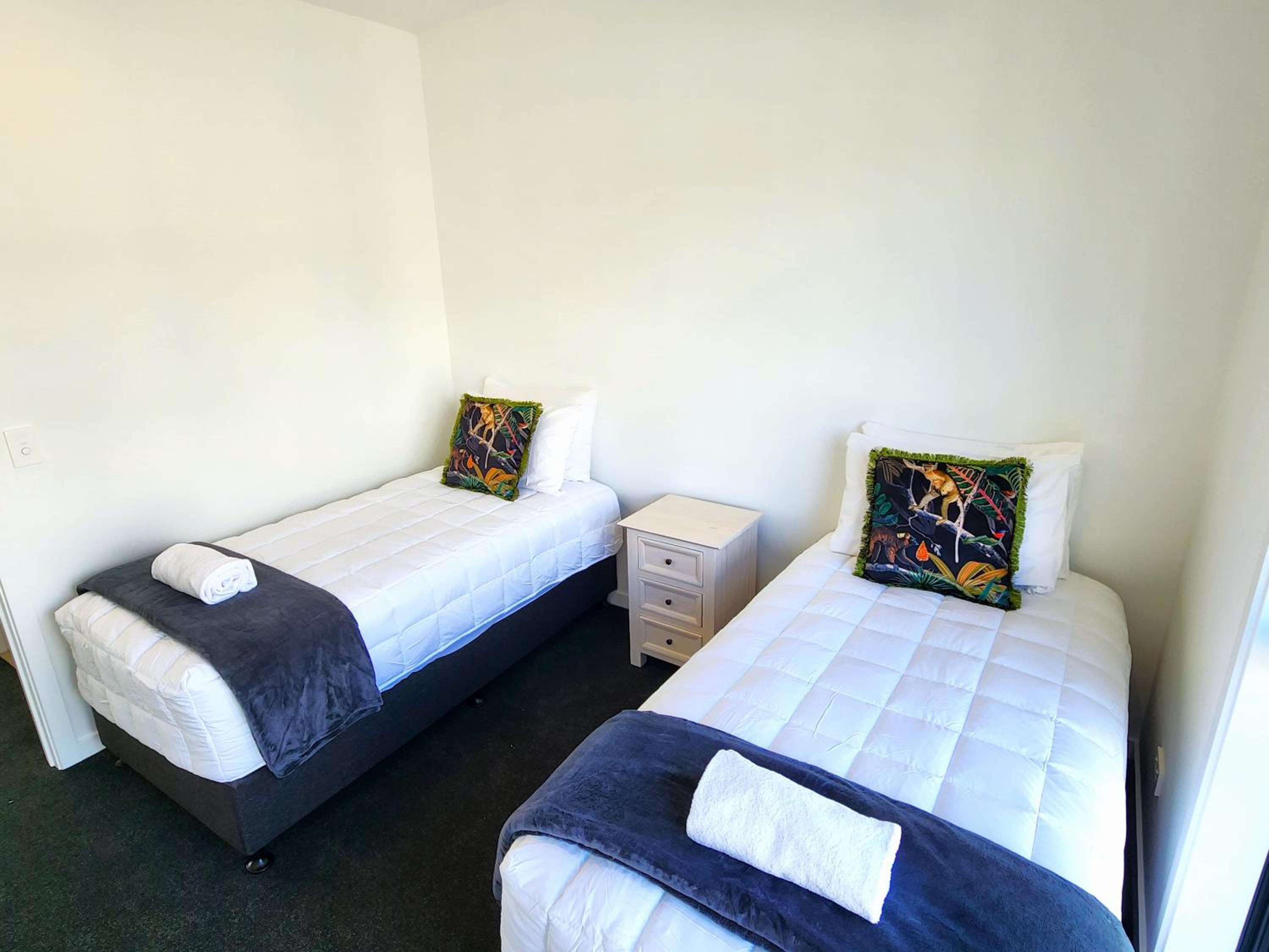 Two-Bedroom Townhouse - Photo 15