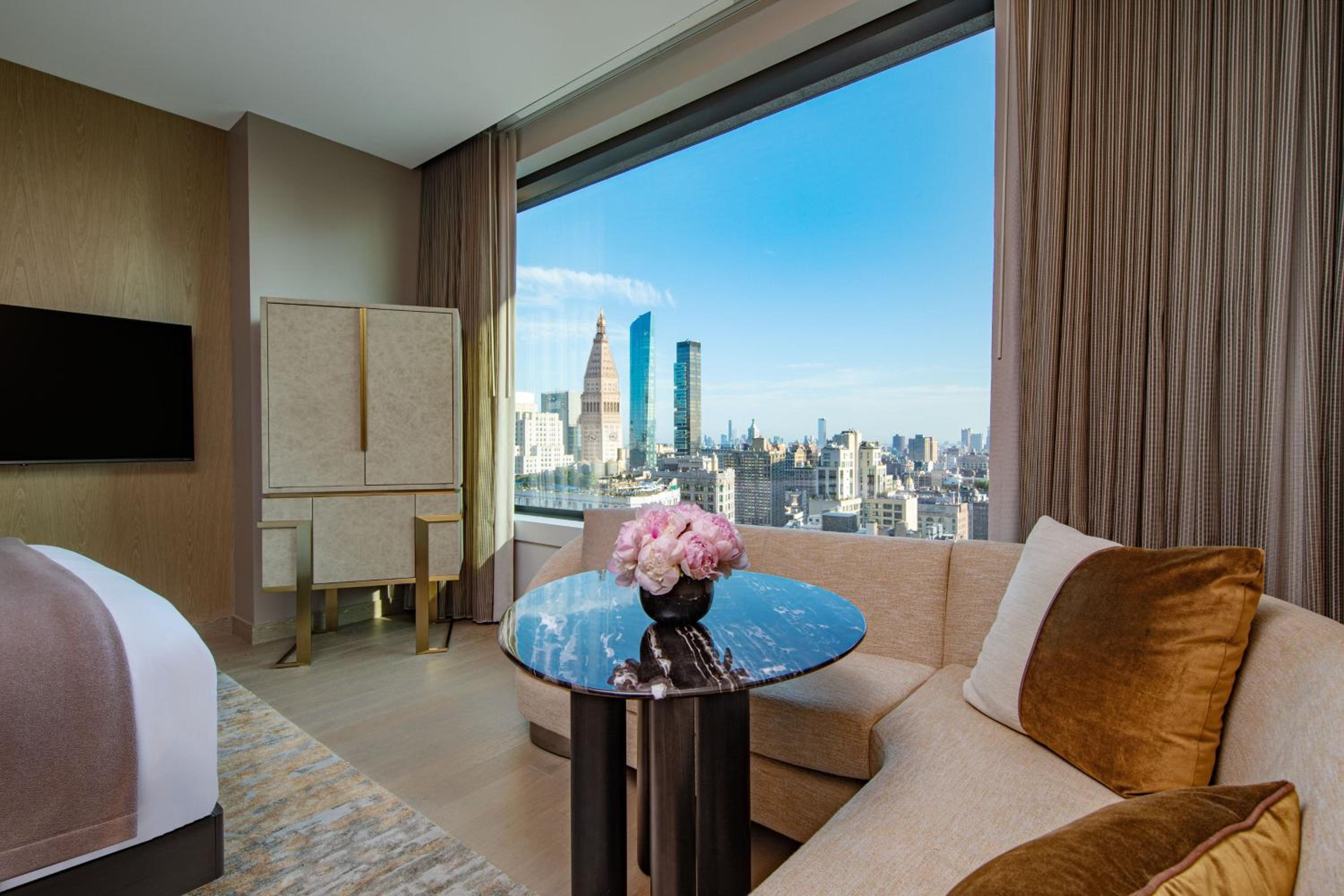 Manhattan King Room - High Floor/Club Level