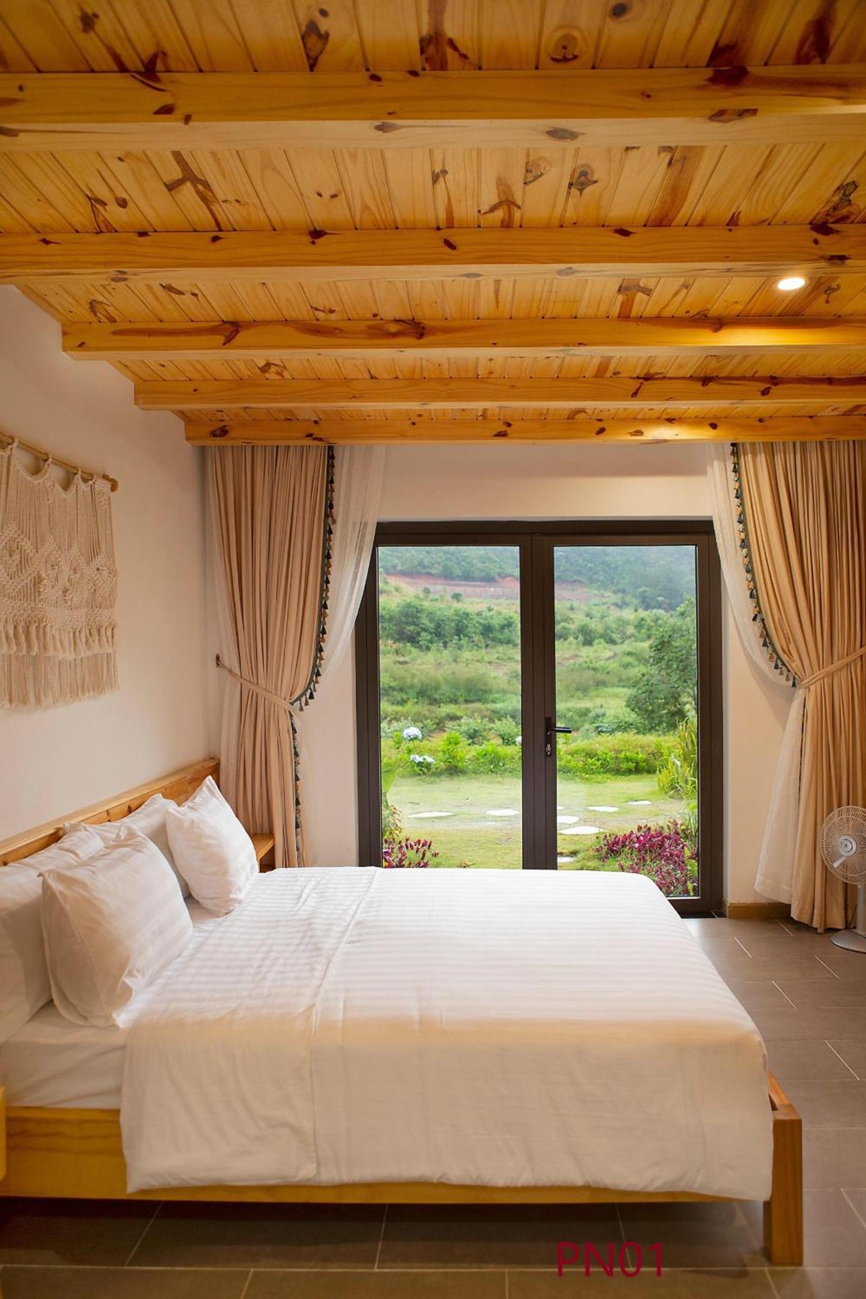 SMALL VILLA photo 2