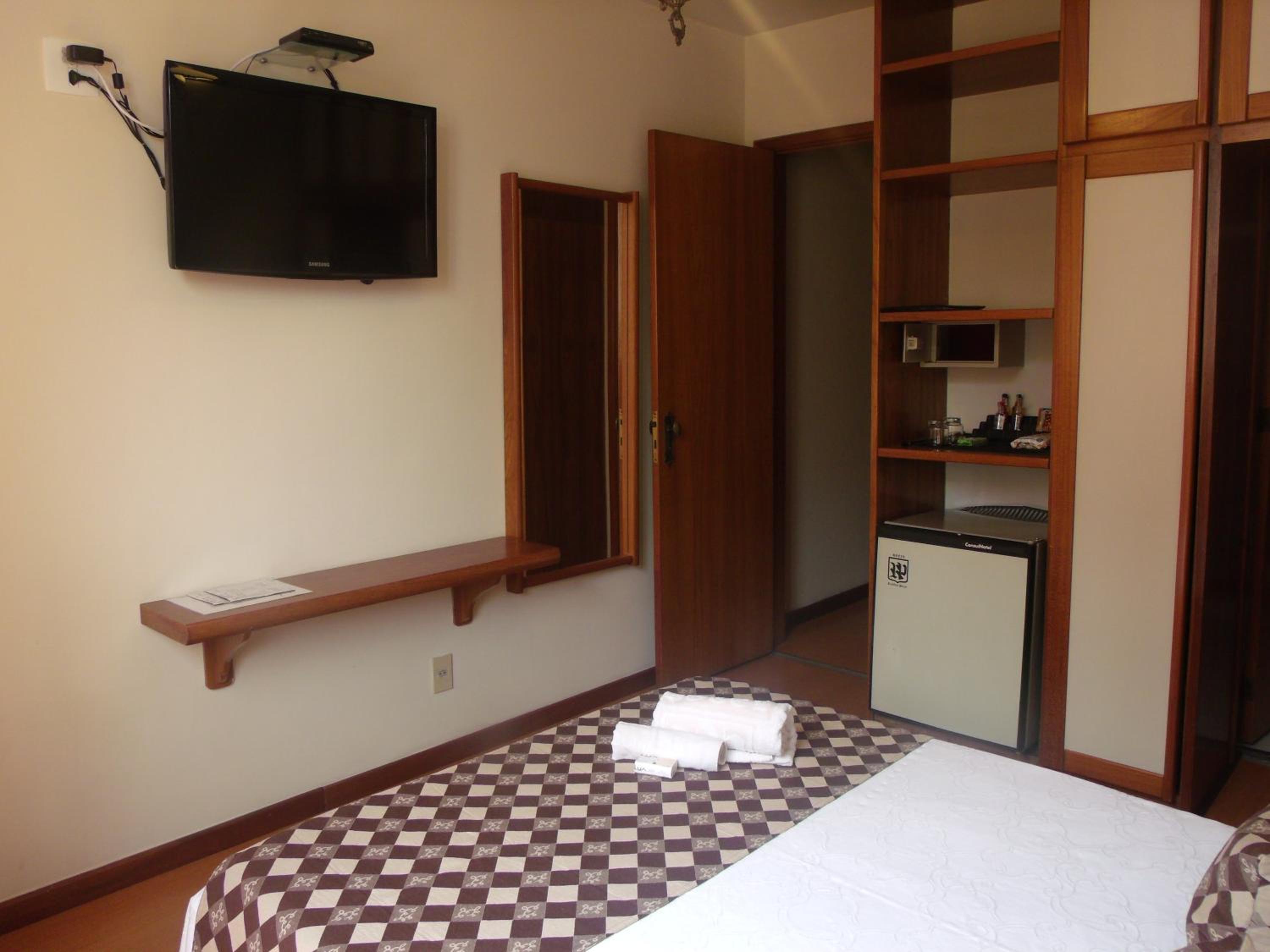 Standard Double Room - Photo 6