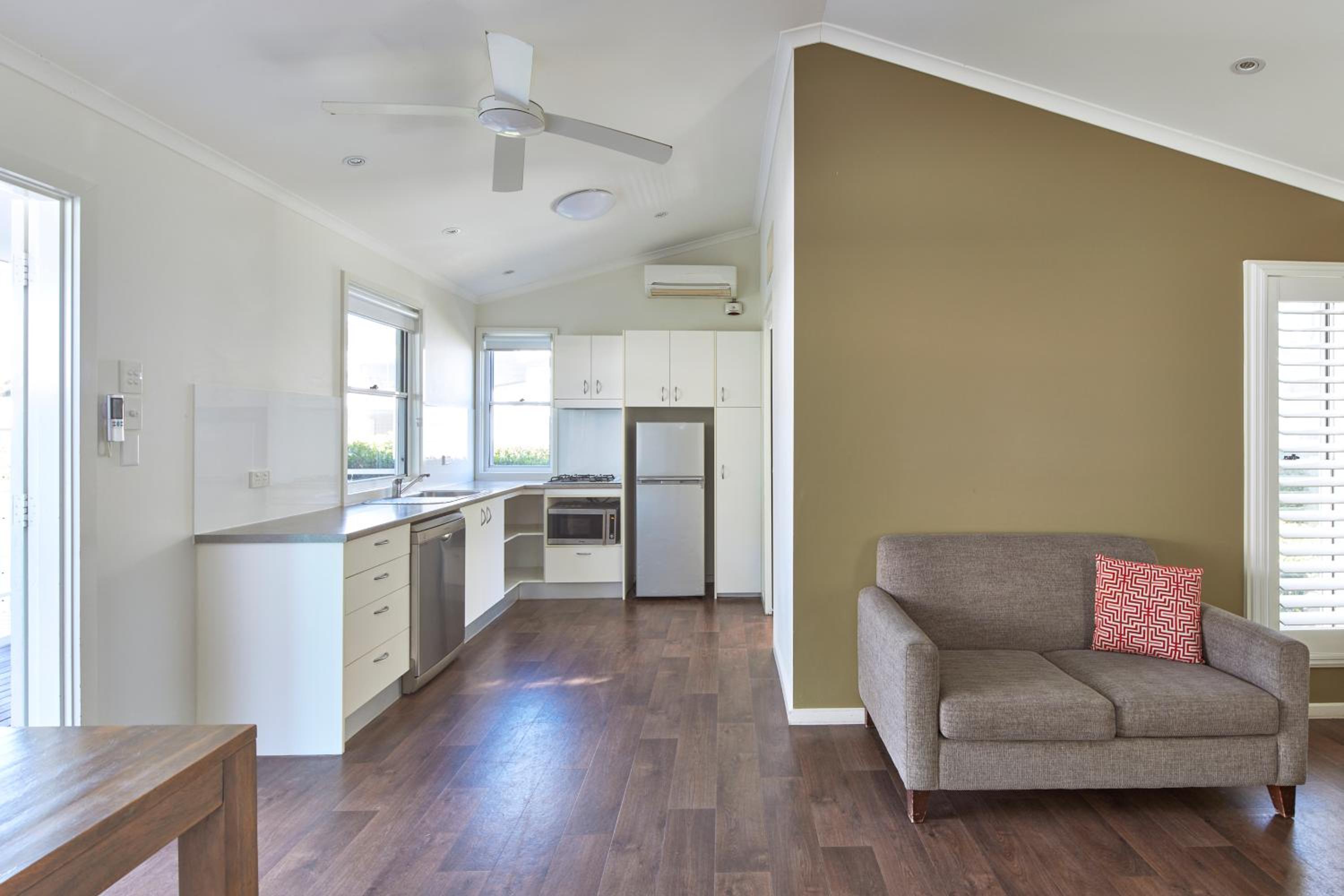 Plantation Cottage - Photo 2