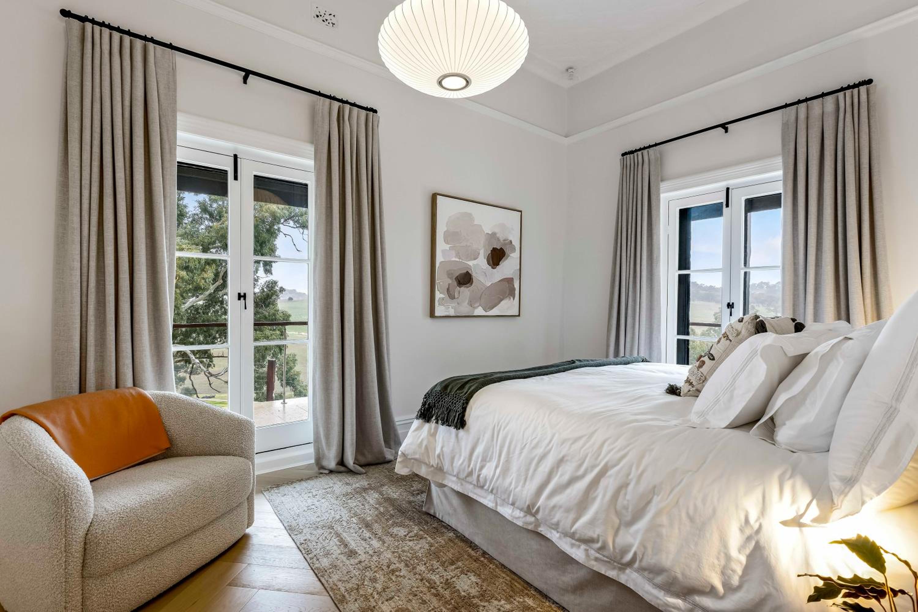 Three-Bedroom Villa photo 1