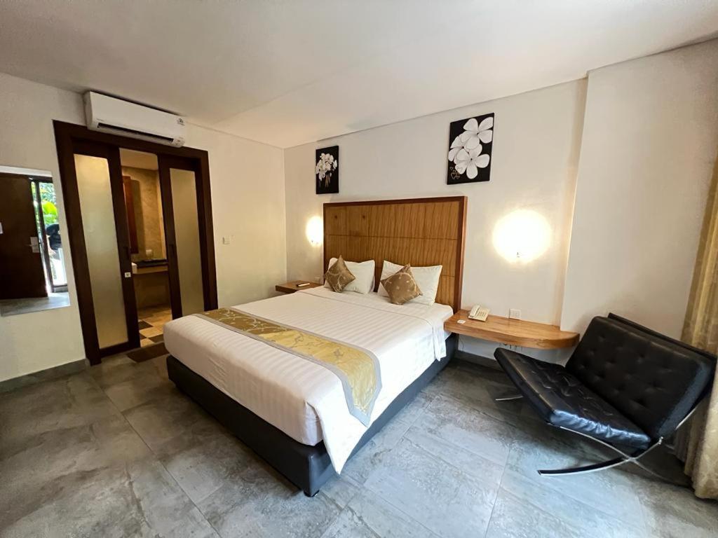Deluxe Double Room with Pool Access - Photo 1