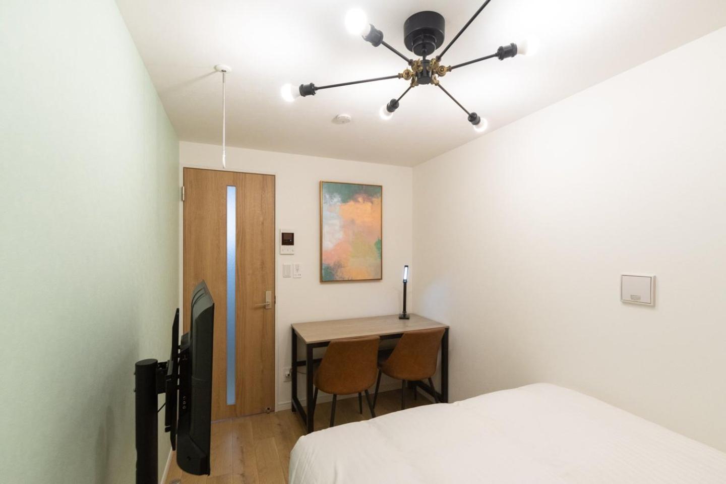 One-Bedroom Apartment photo 3