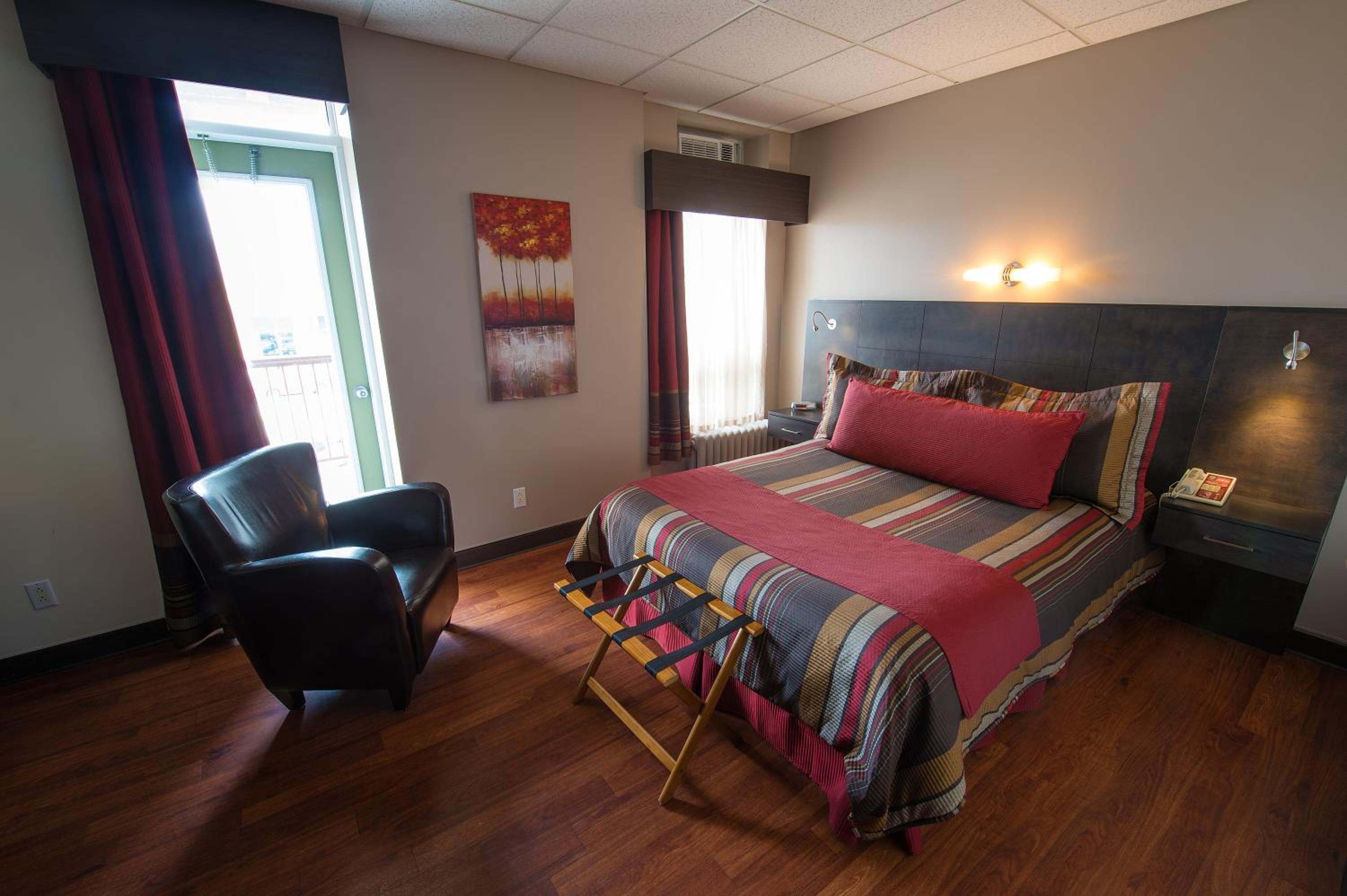 Queen Room photo 3