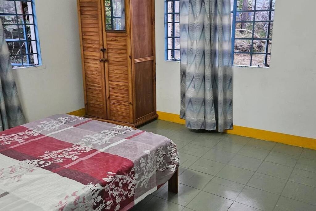 Three-Bedroom House photo 1