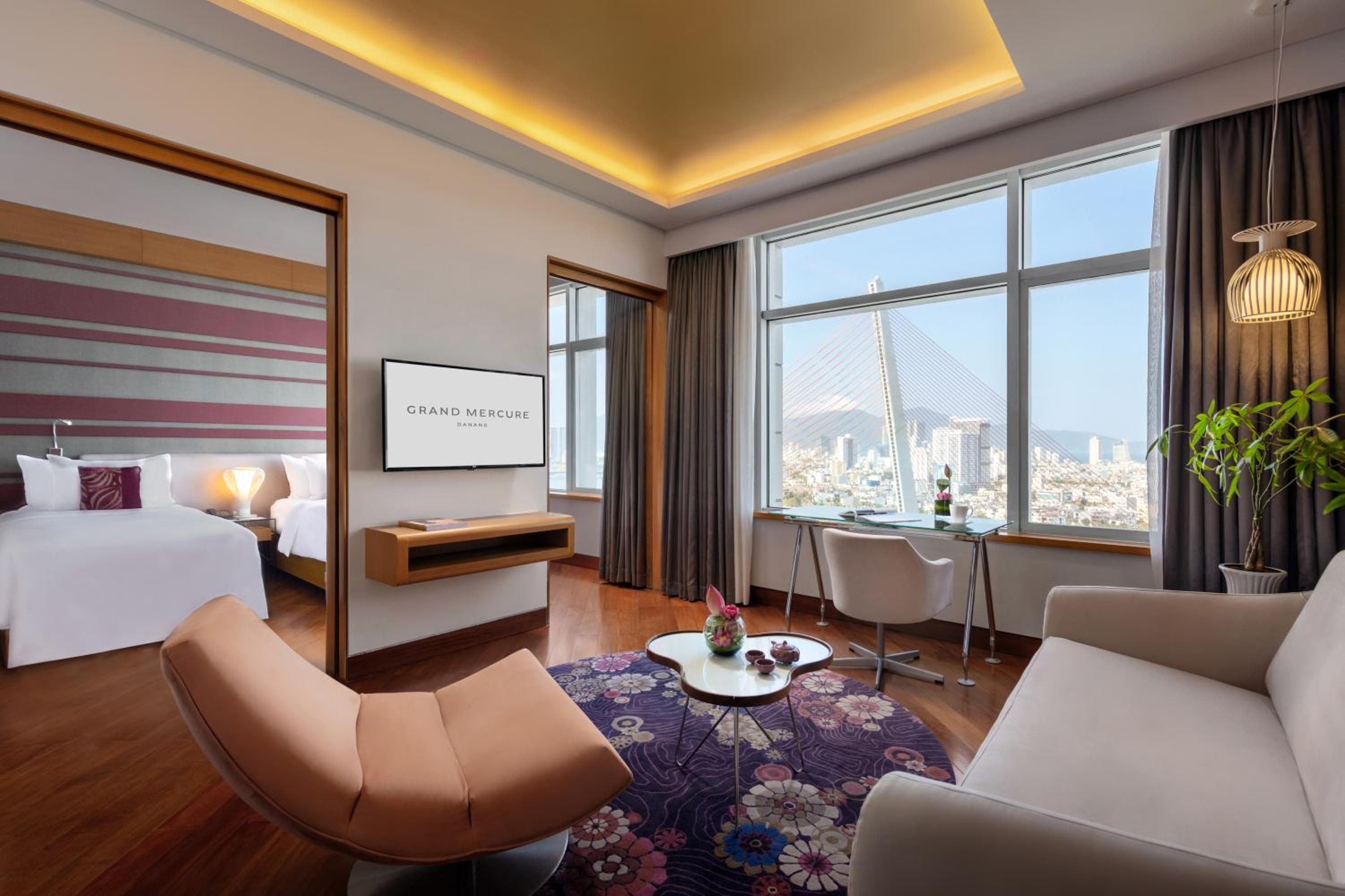 Executive Twin Suite with River View and Lounge Access - High Floor - Photo 11