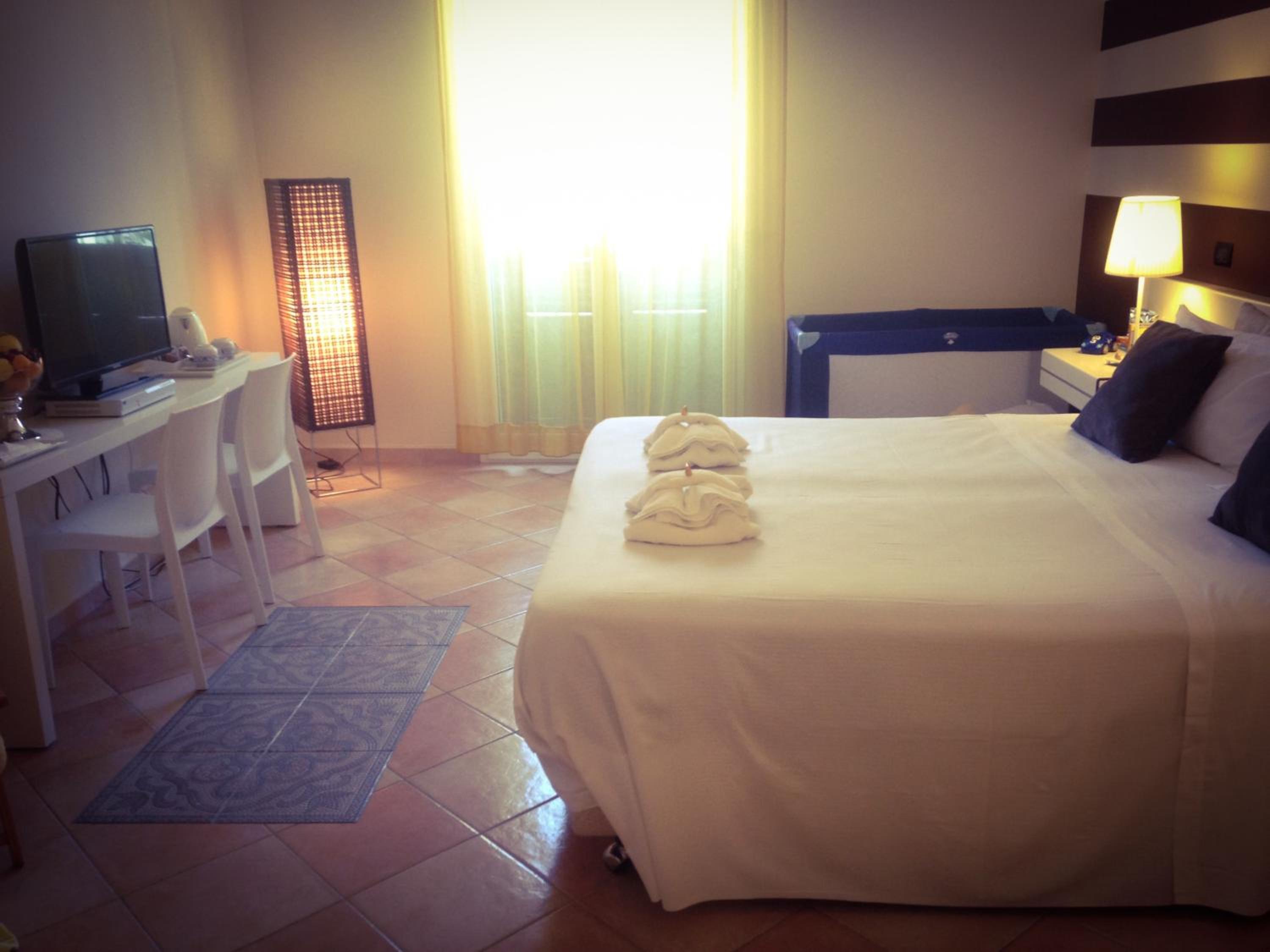 Standard Triple Room photo 2