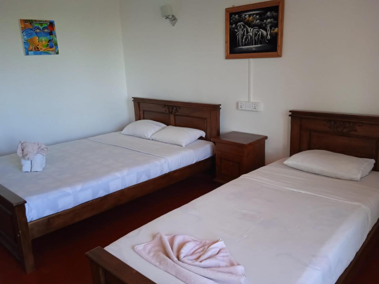 Economy Double Room photo 3
