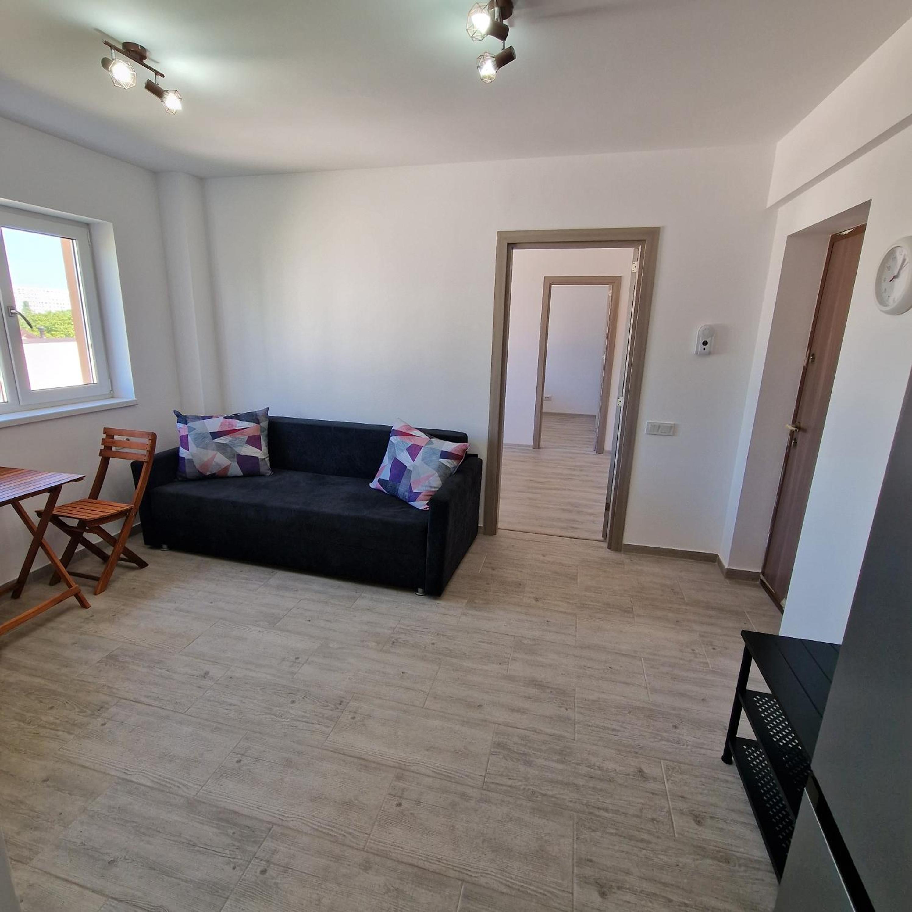 Two-Bedroom Apartment - Photo 4
