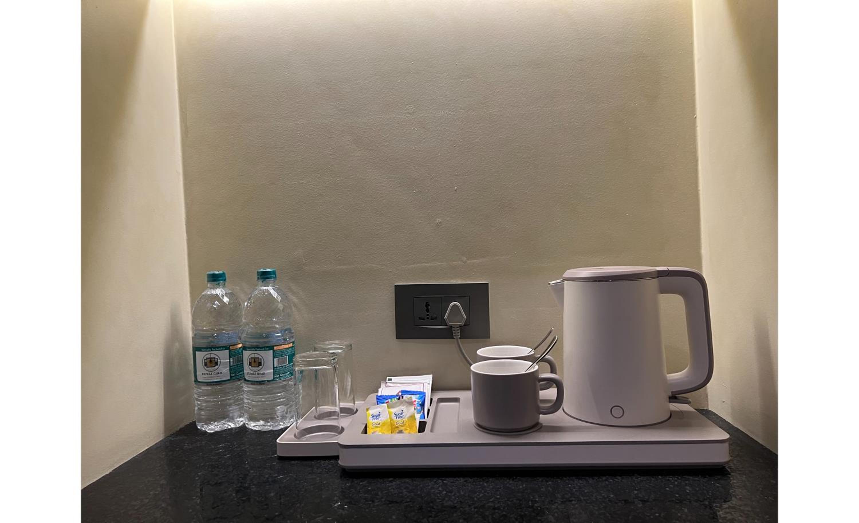 Deluxe Twin Room - Photo 2