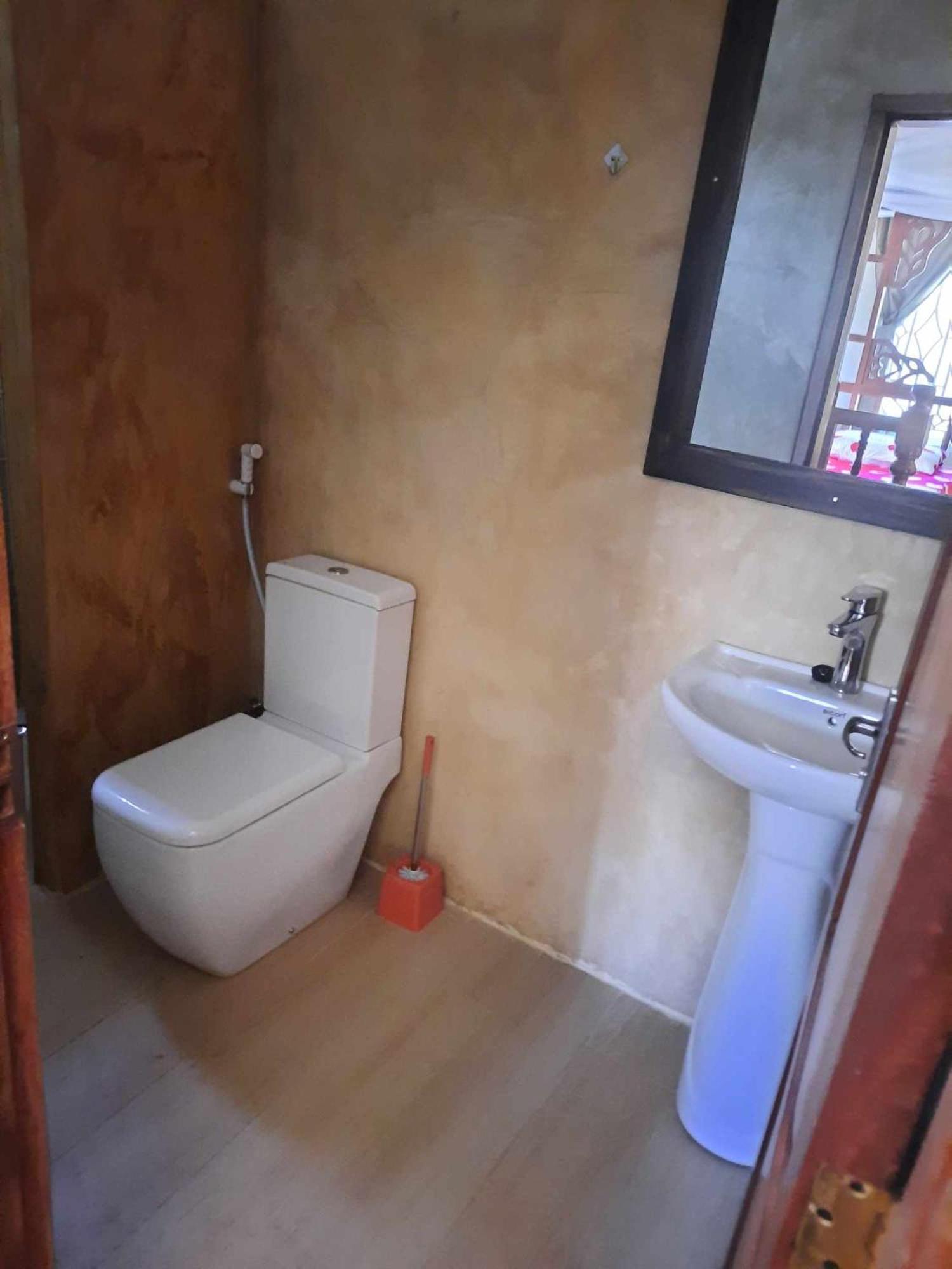 Double Room with Private External Bathroom photo 2