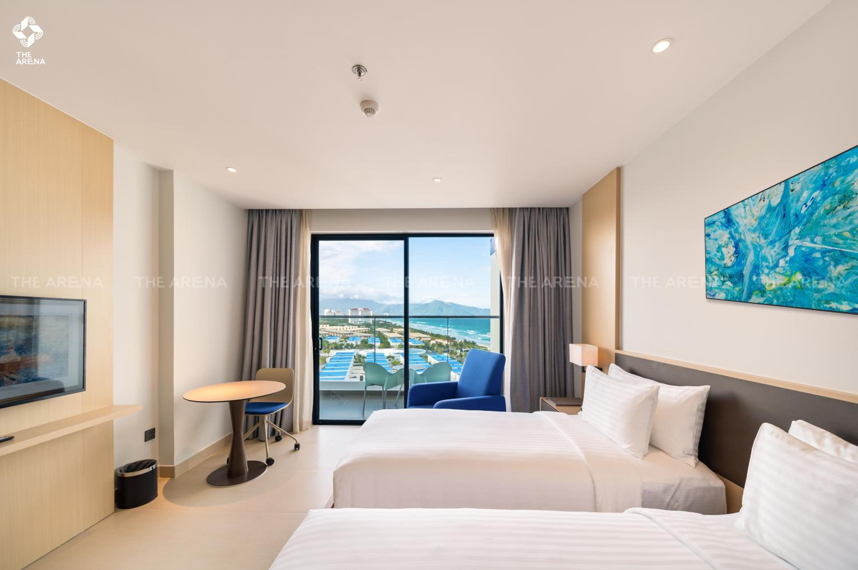Deluxe Twin Room with Sea View photo 3