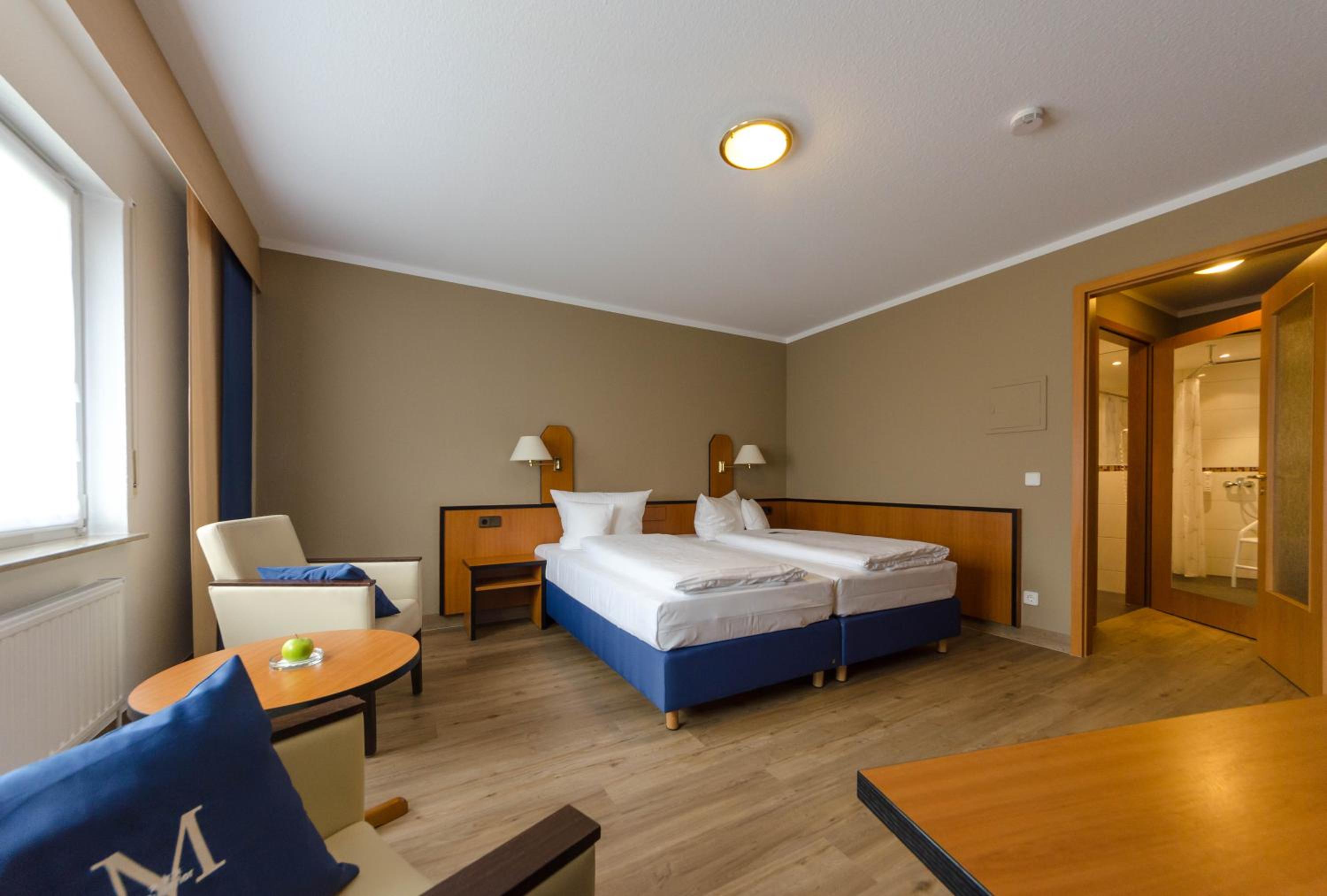 Standard Double Room - with handicapped friendly bathroom - Photo 6