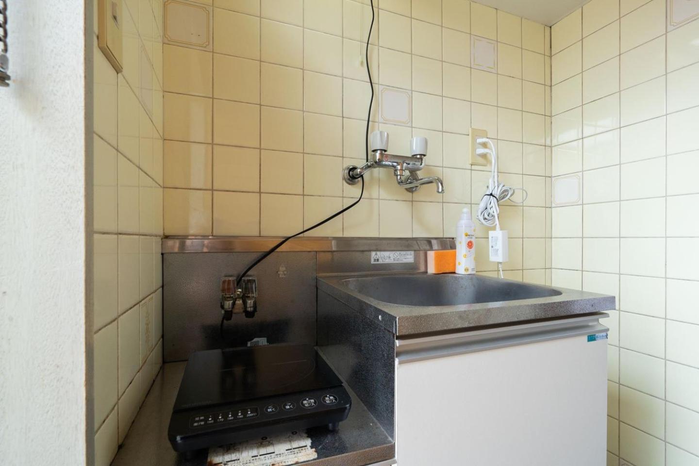 One-Bedroom Apartment thumbnail 5