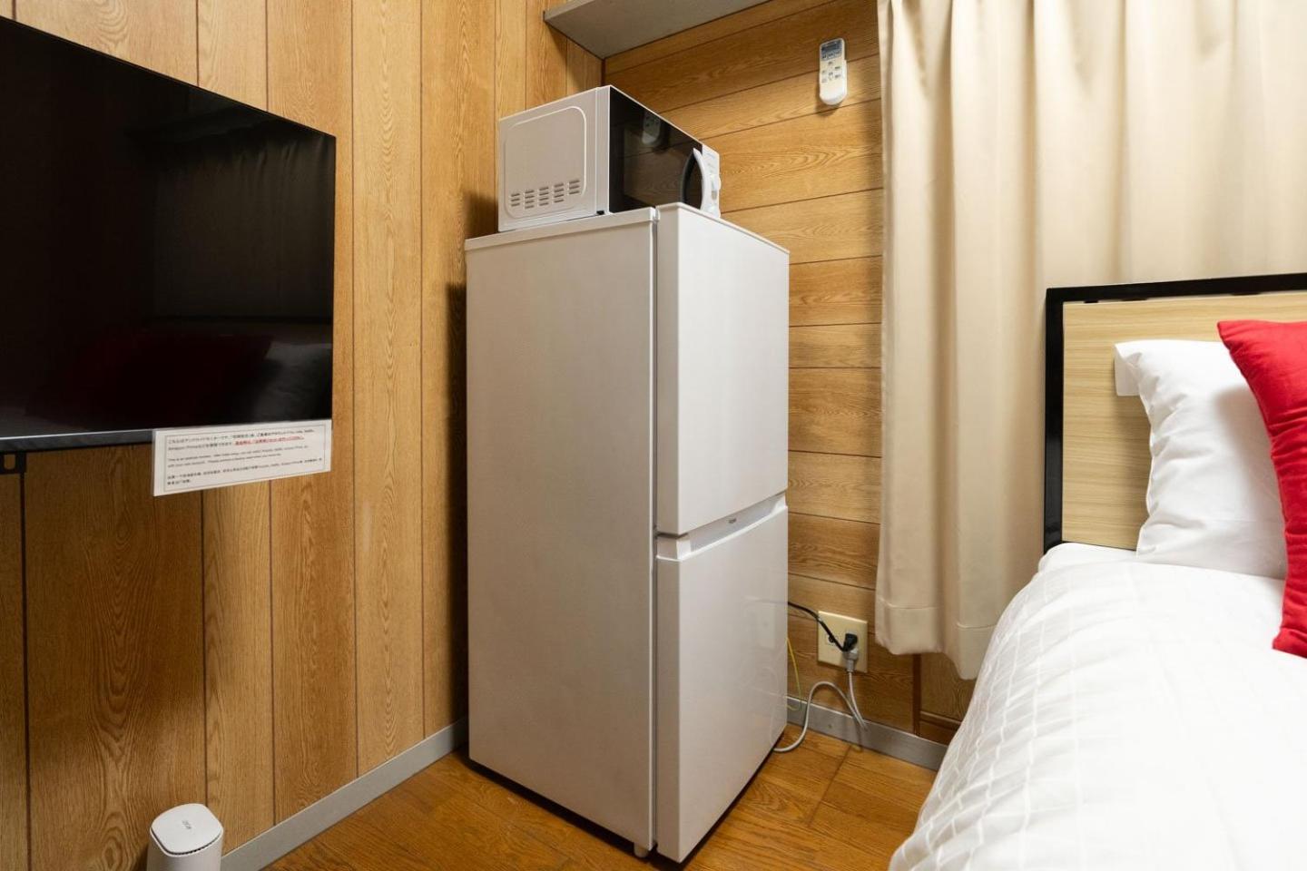 One-Bedroom Apartment thumbnail 6