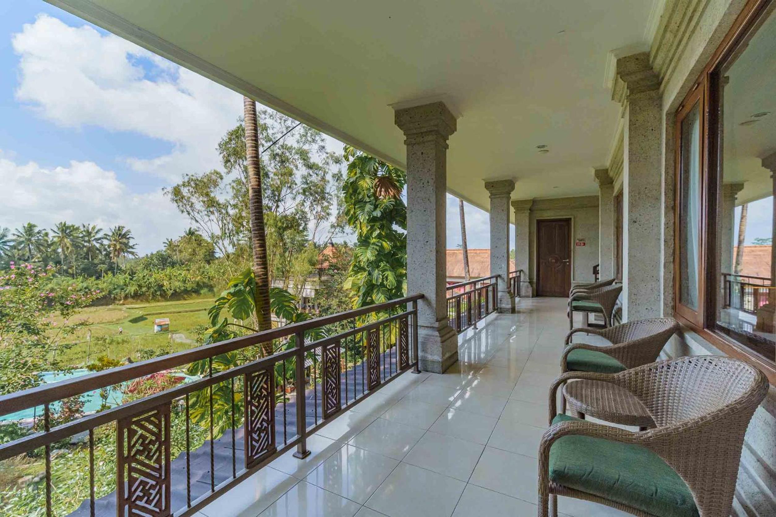 Superior Double or Twin Room with Free Benefit photo 2