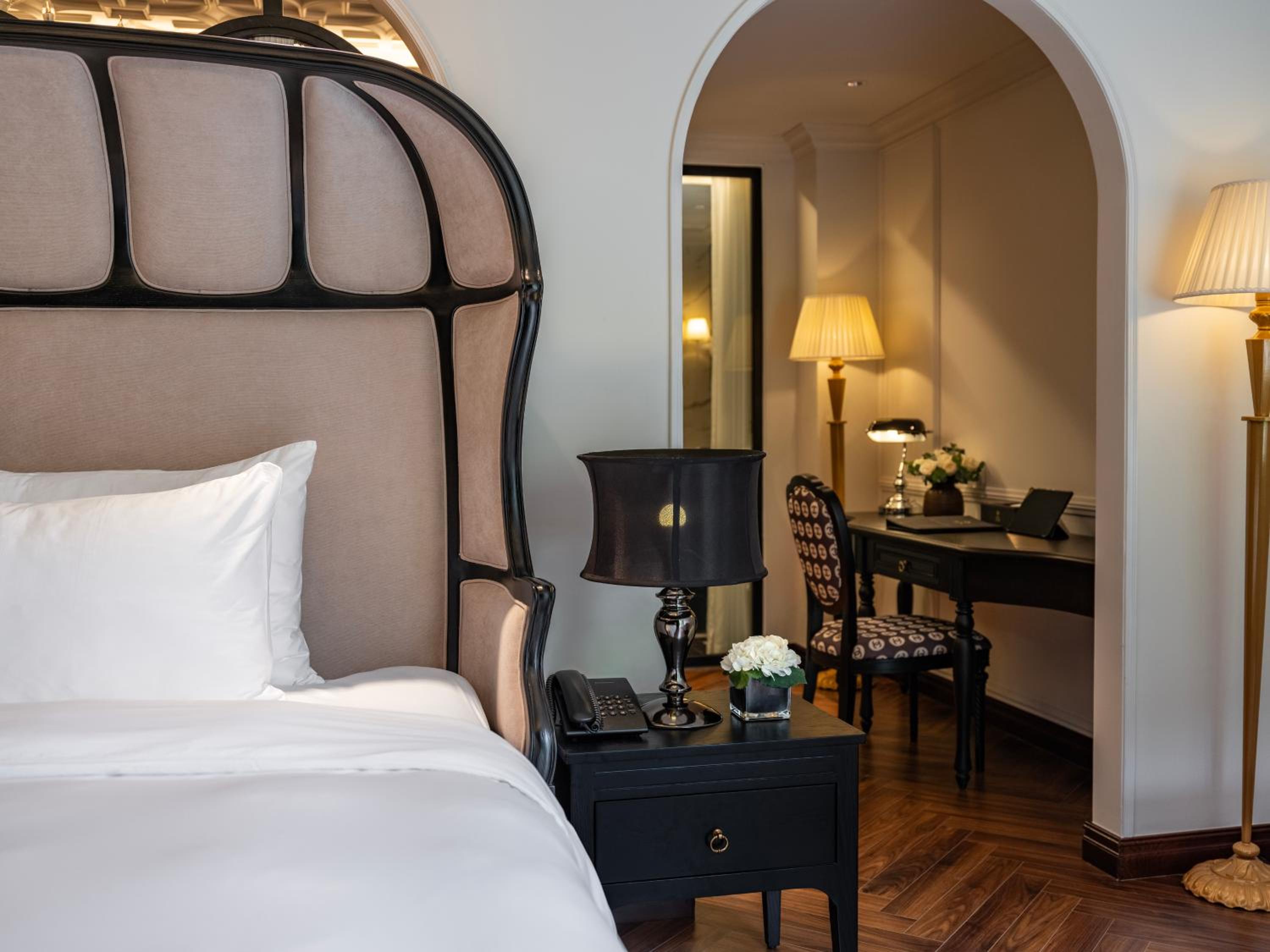 Grand Colonial Terrace Suite City View with Private Jacuzzi & Spa Benefits - Photo 8