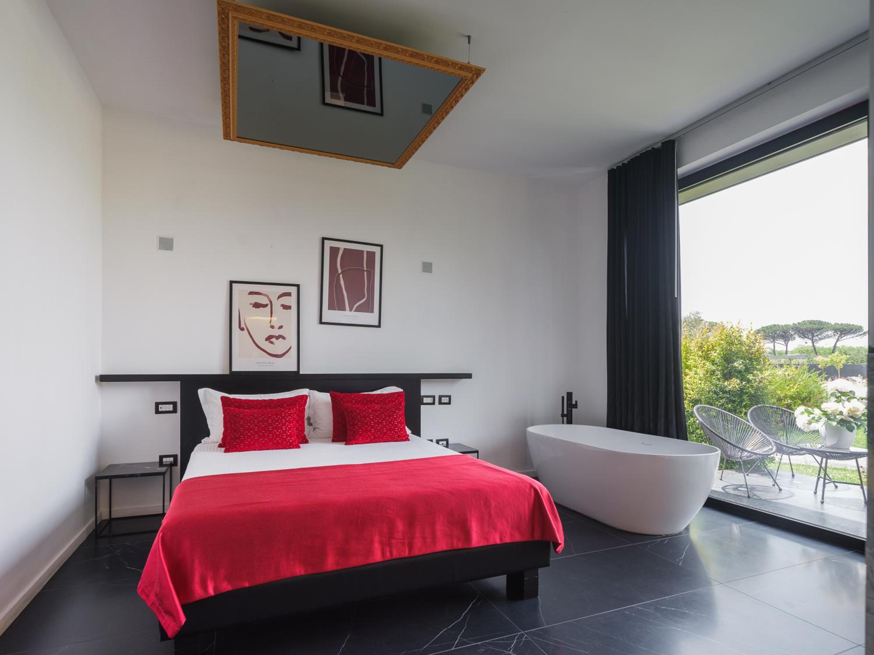 Deluxe Double Room with Bath