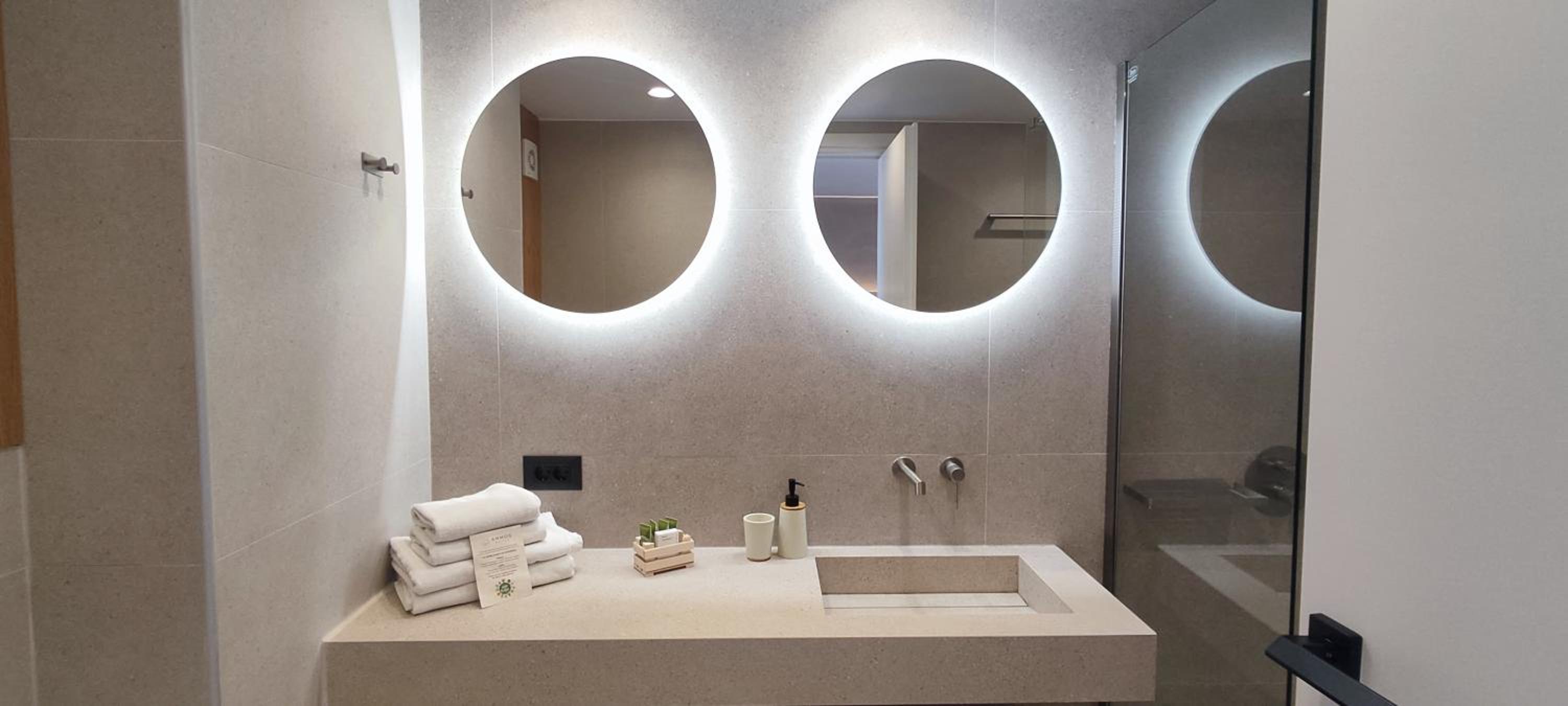 Superior Suite with City View