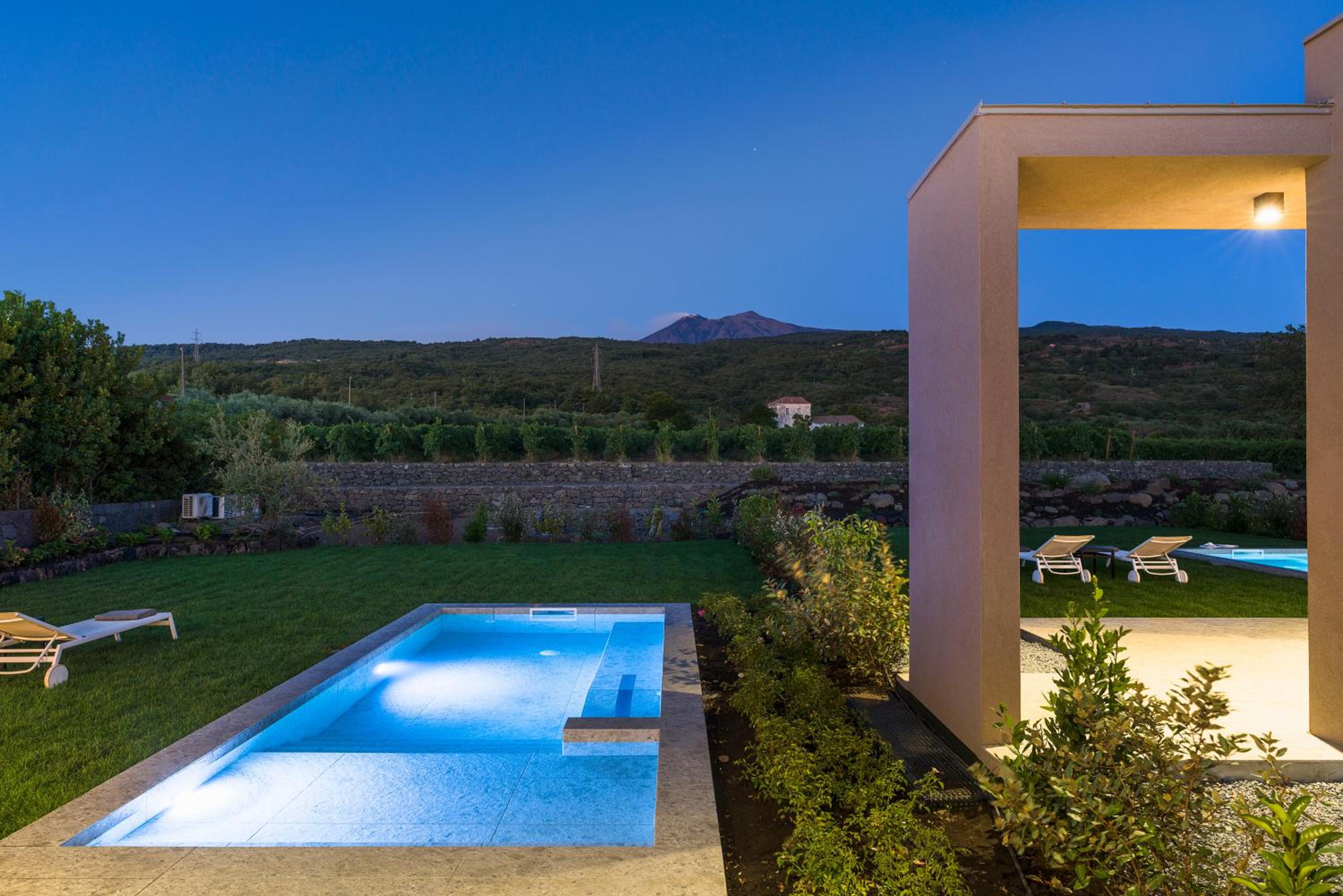 Suite with Private Pool - Photo 13