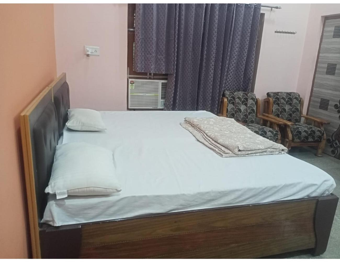 Double Room - Photo 2