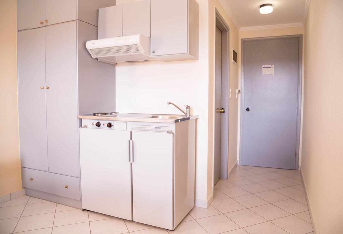 Budget Double Room - Photo 3