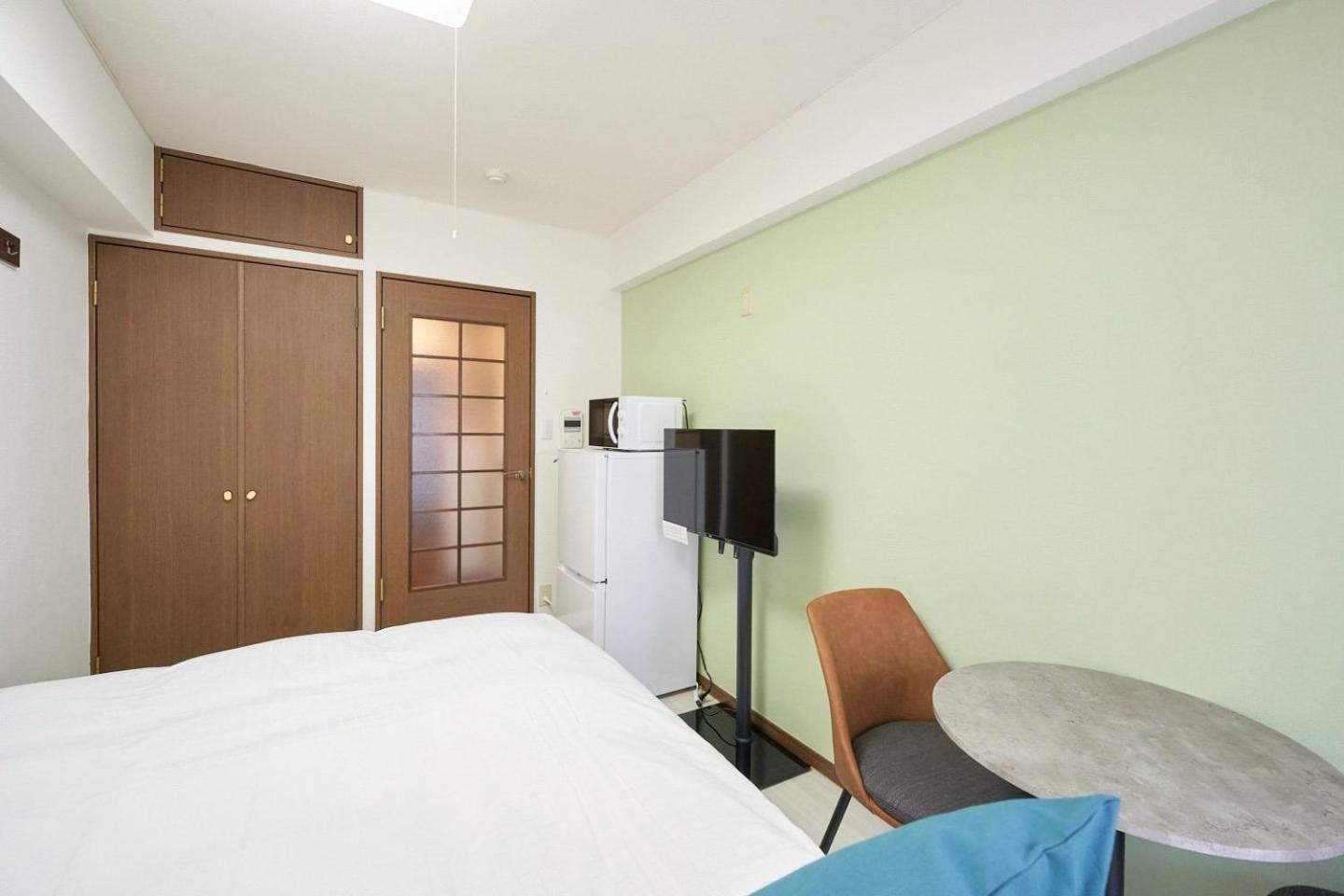 One-Bedroom Apartment photo 3