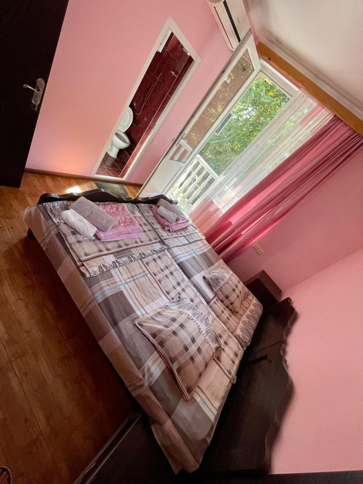 Triple Room With Private Bathroom photo 3