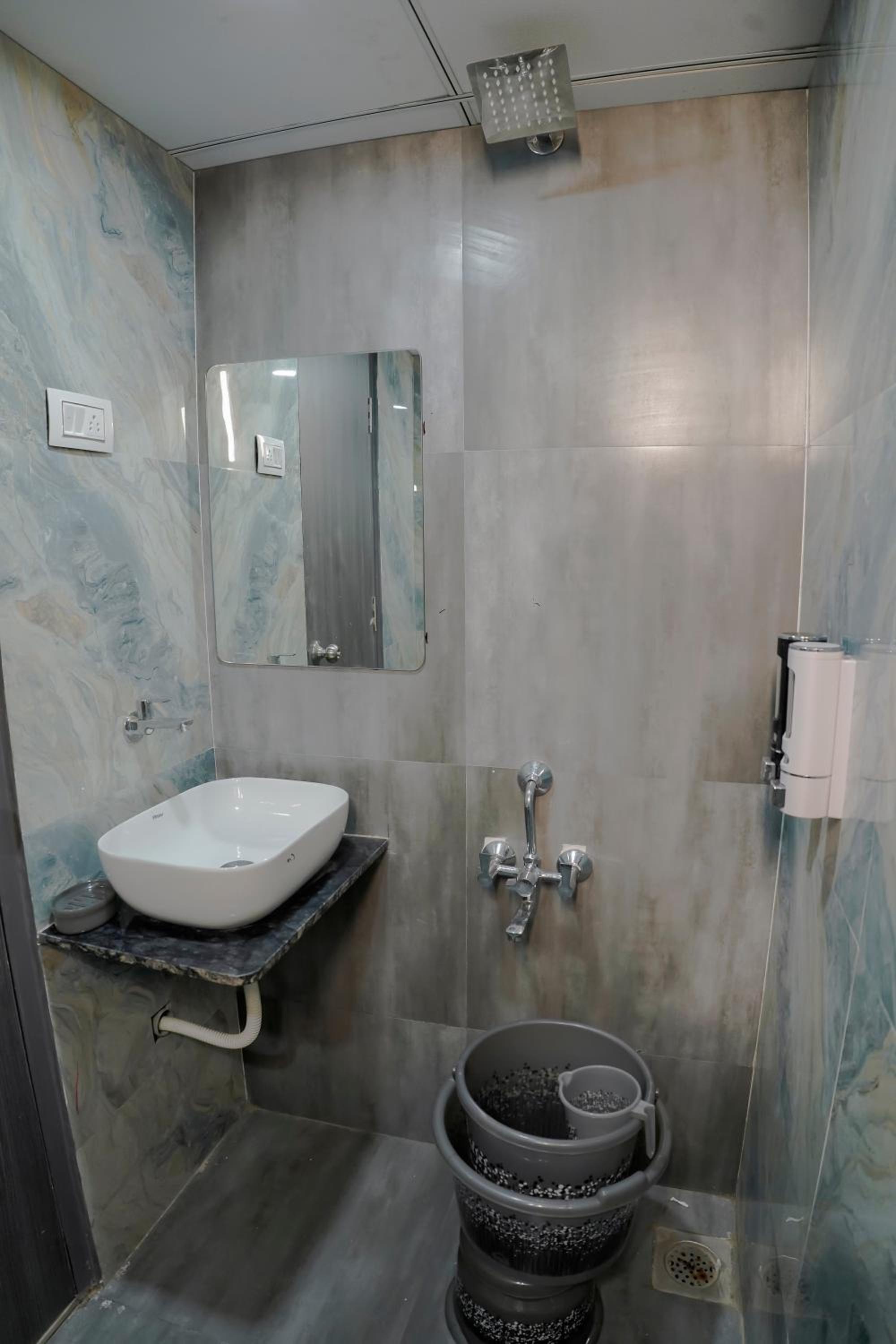 Deluxe Room - Photo 3