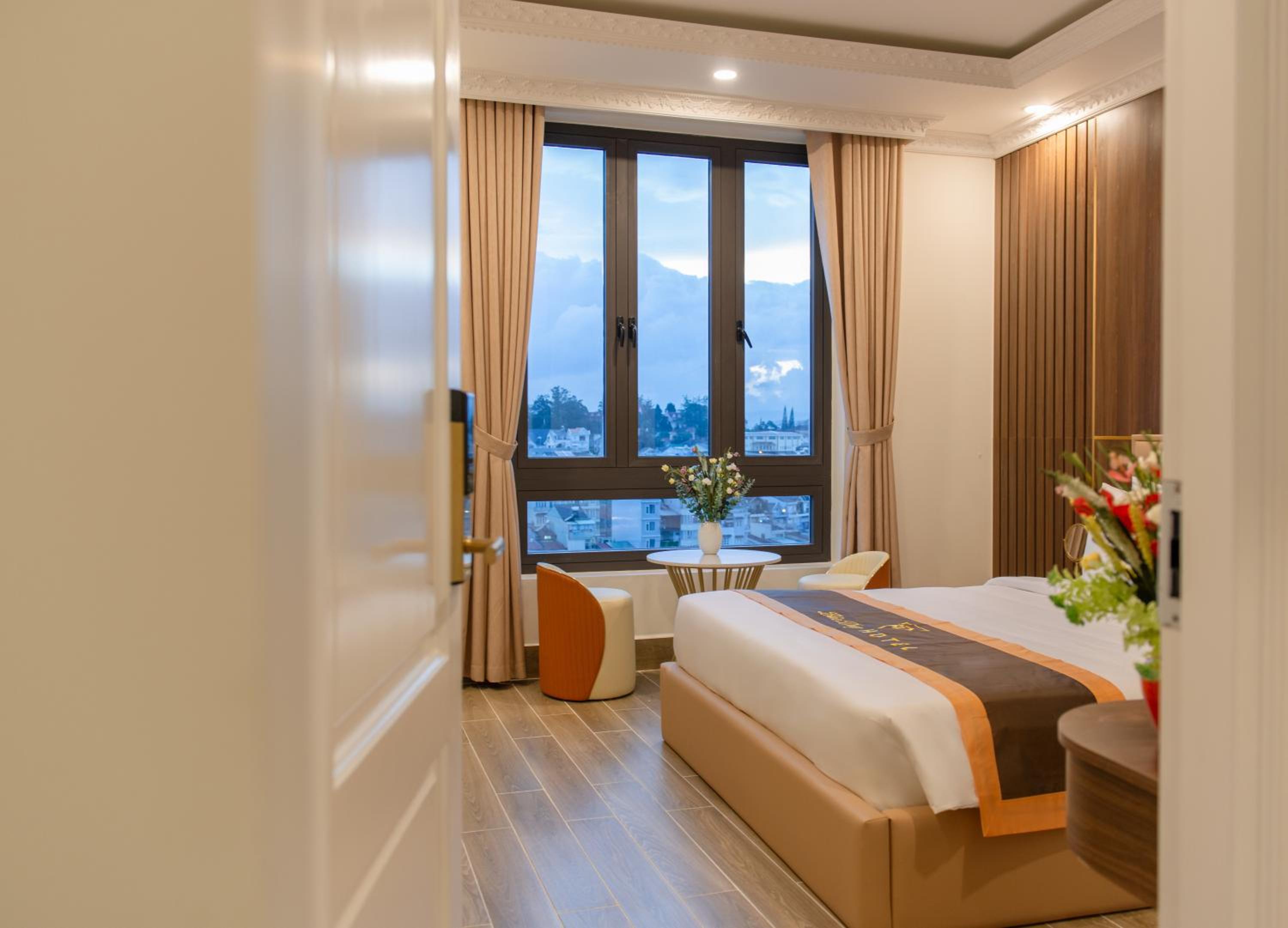 Superior King Room photo 1