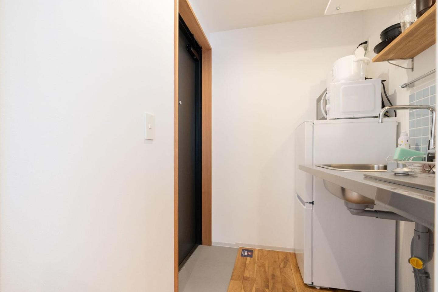 One-Bedroom Apartment photo 2