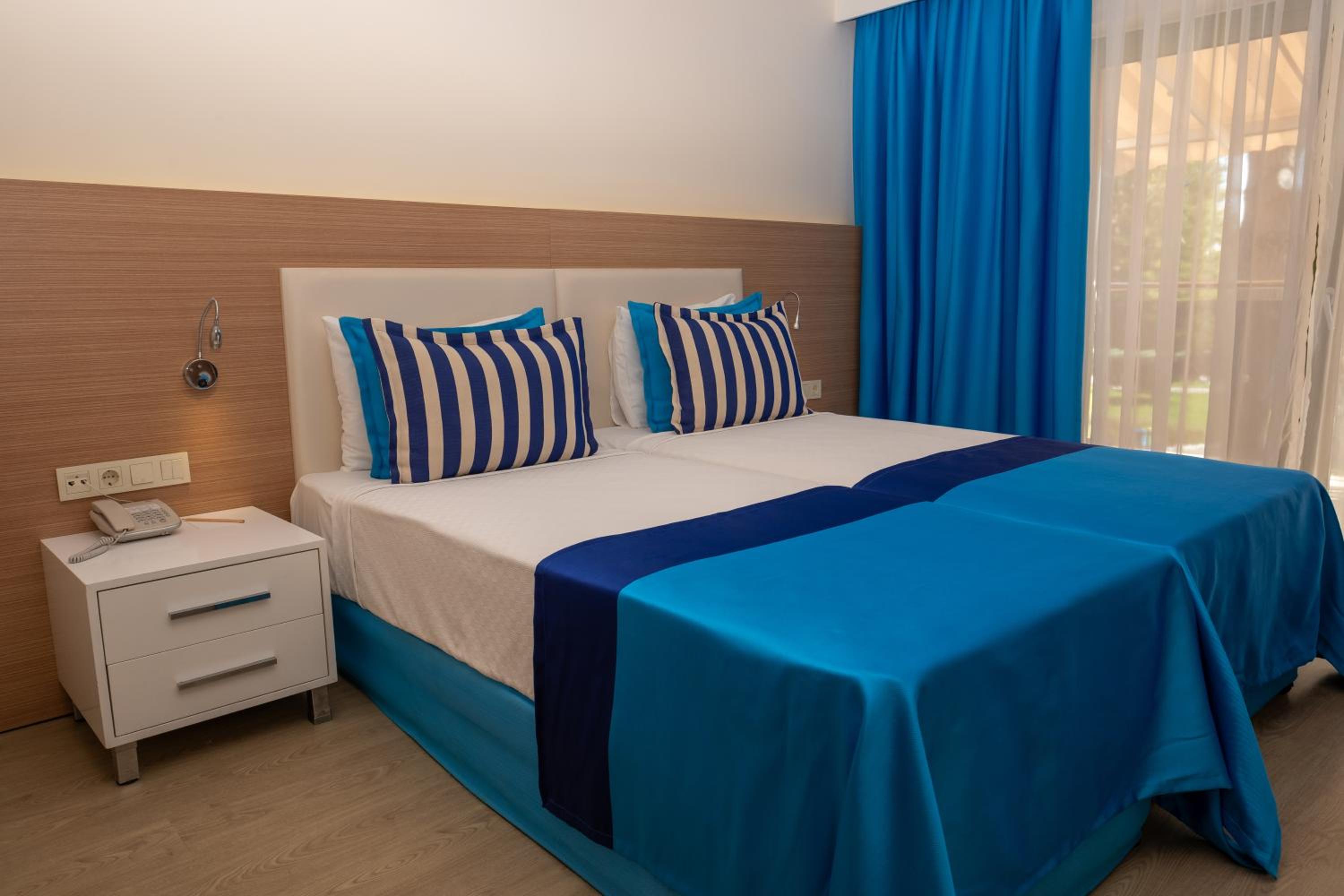 Standard Double Room photo 2