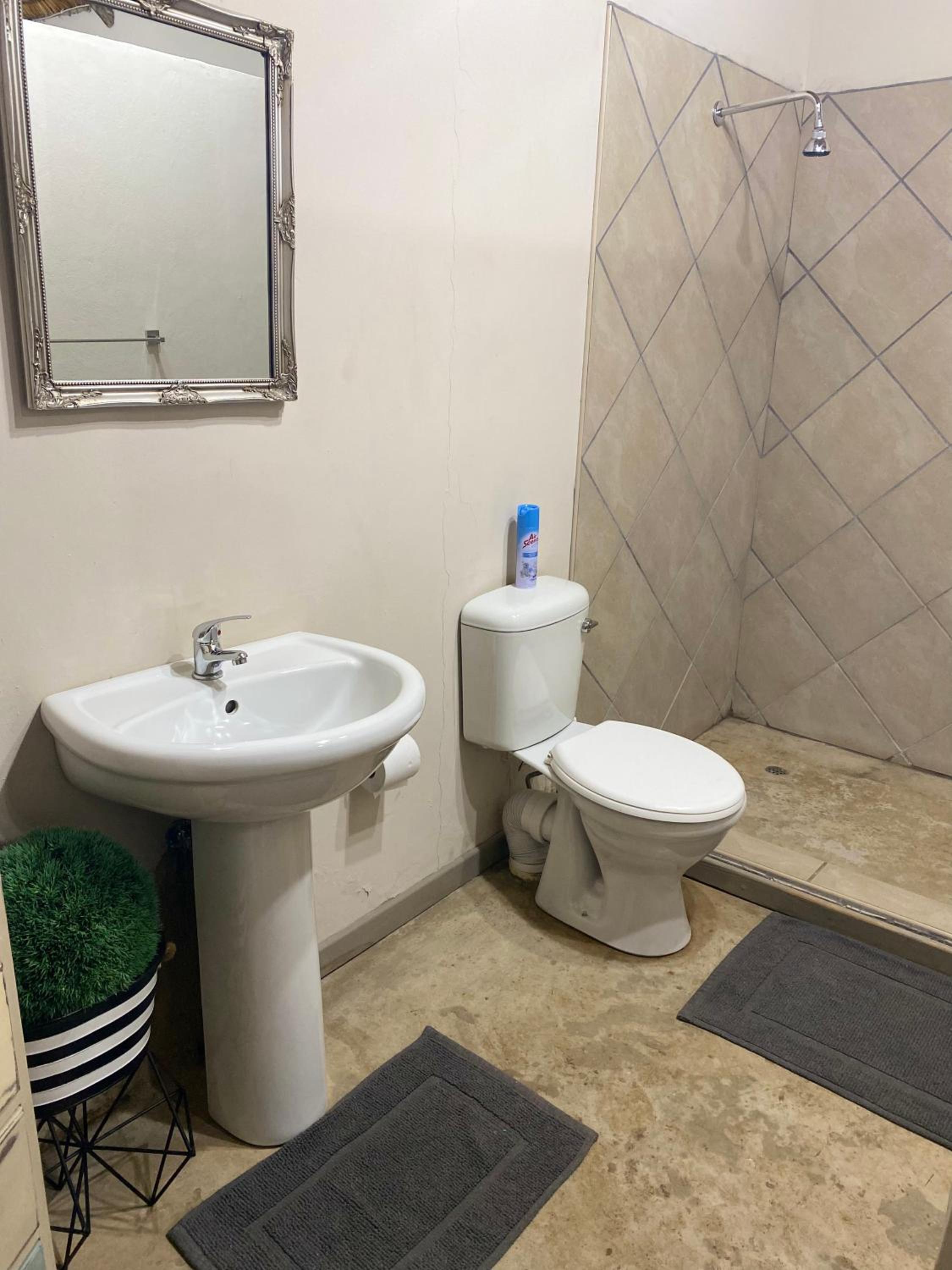 Classic Double Room - Photo 13