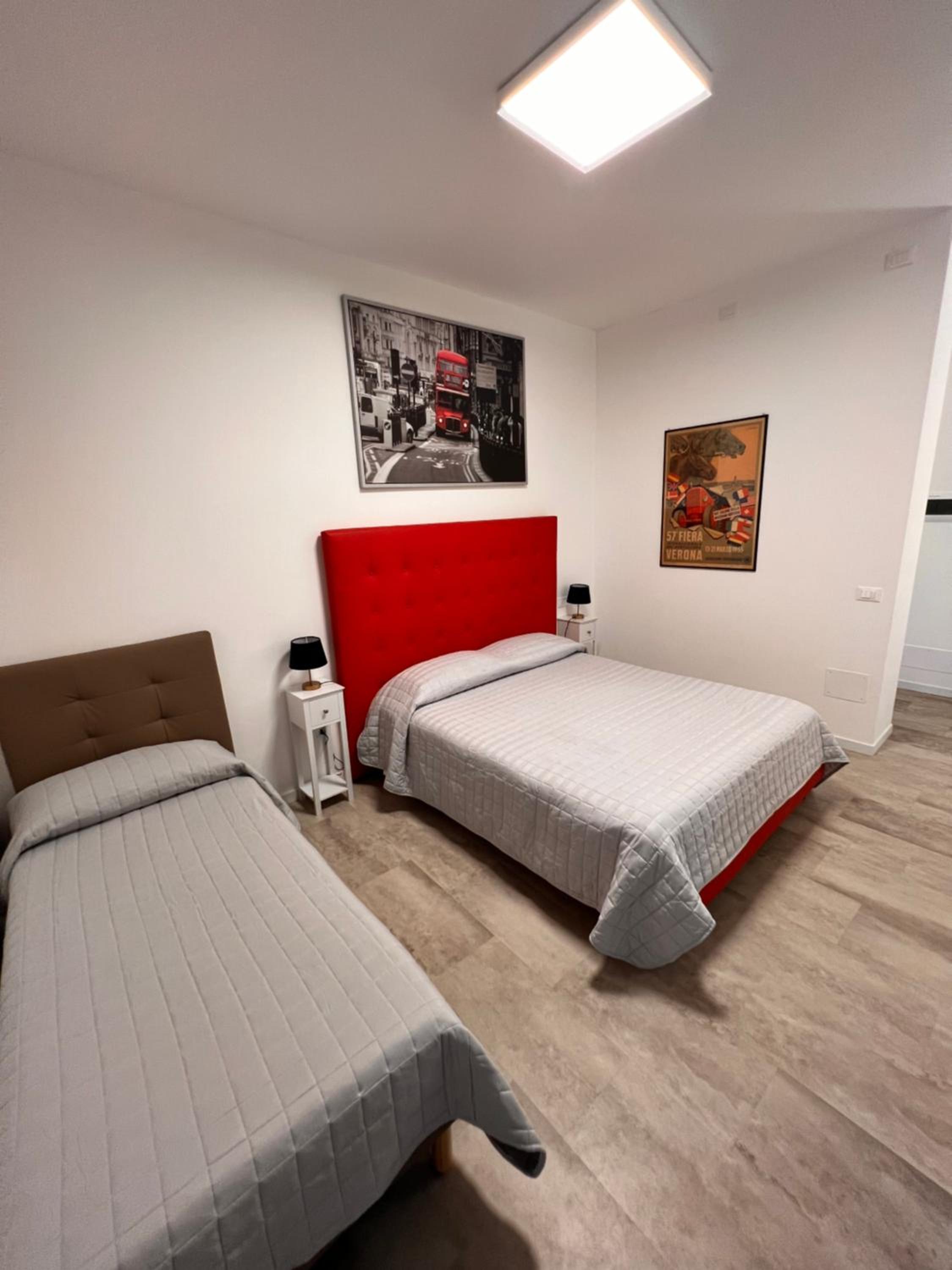 One-Bedroom Apartment - Photo 12
