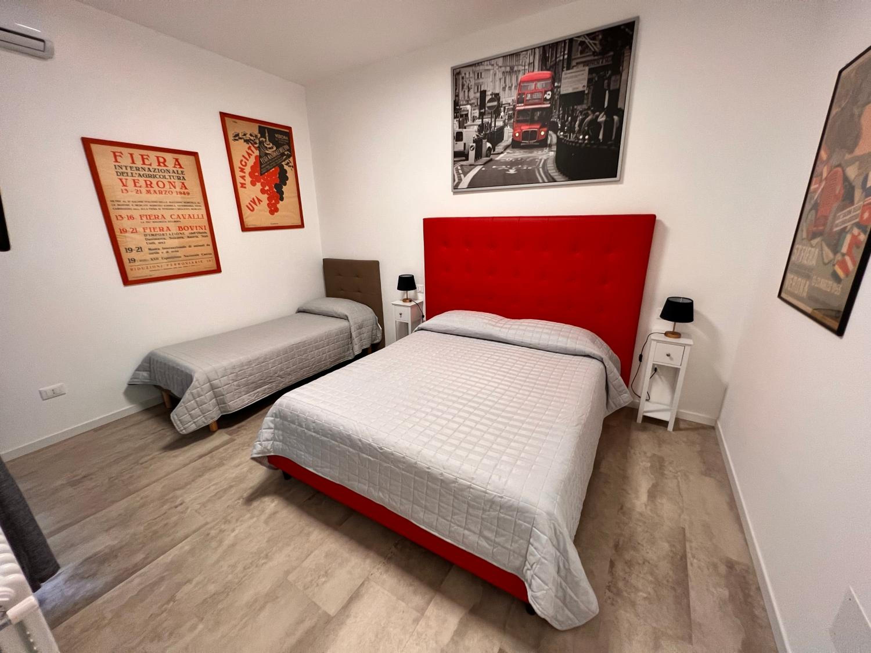 One-Bedroom Apartment - Photo 4