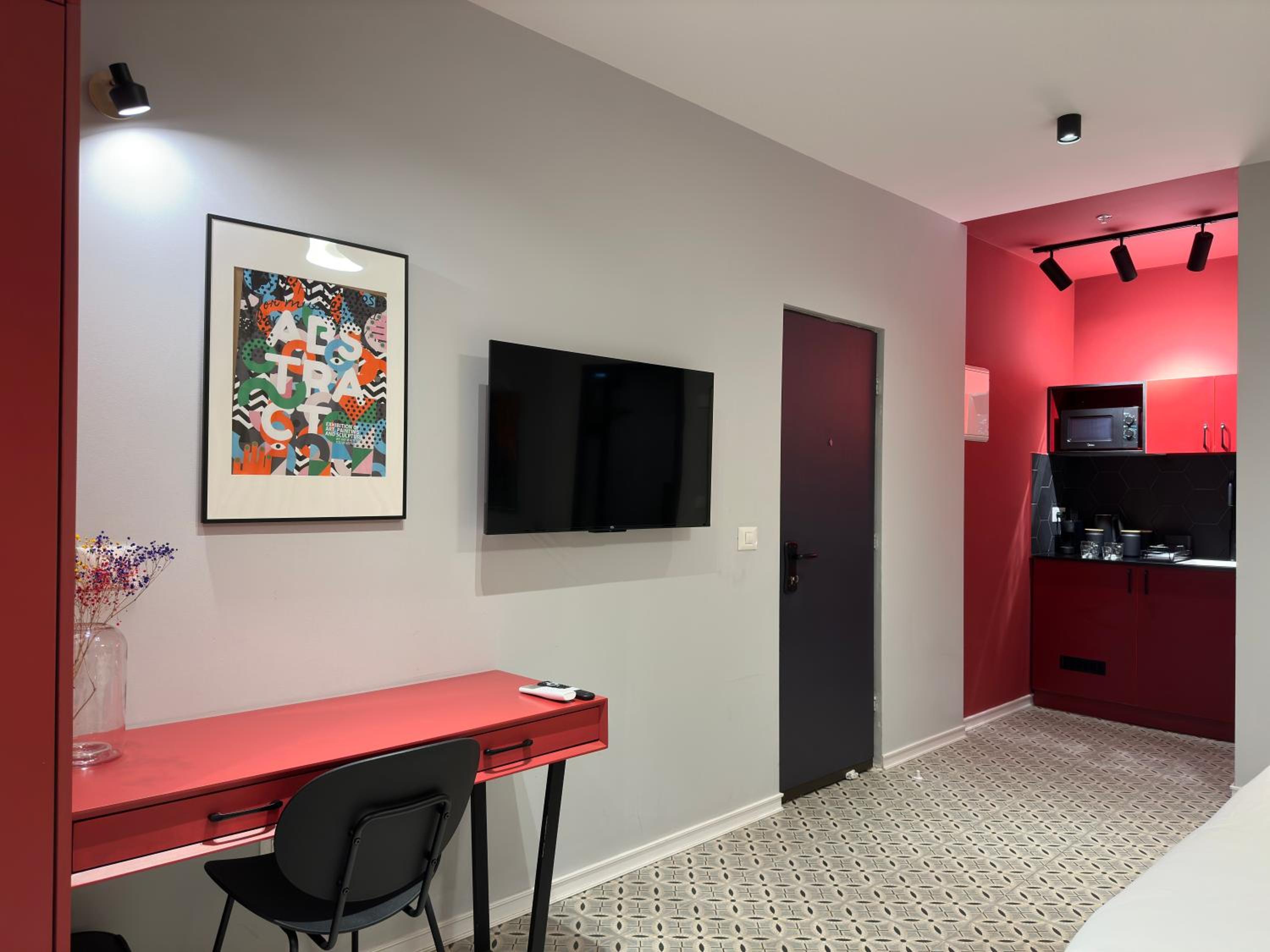 King Suite - Photo 2