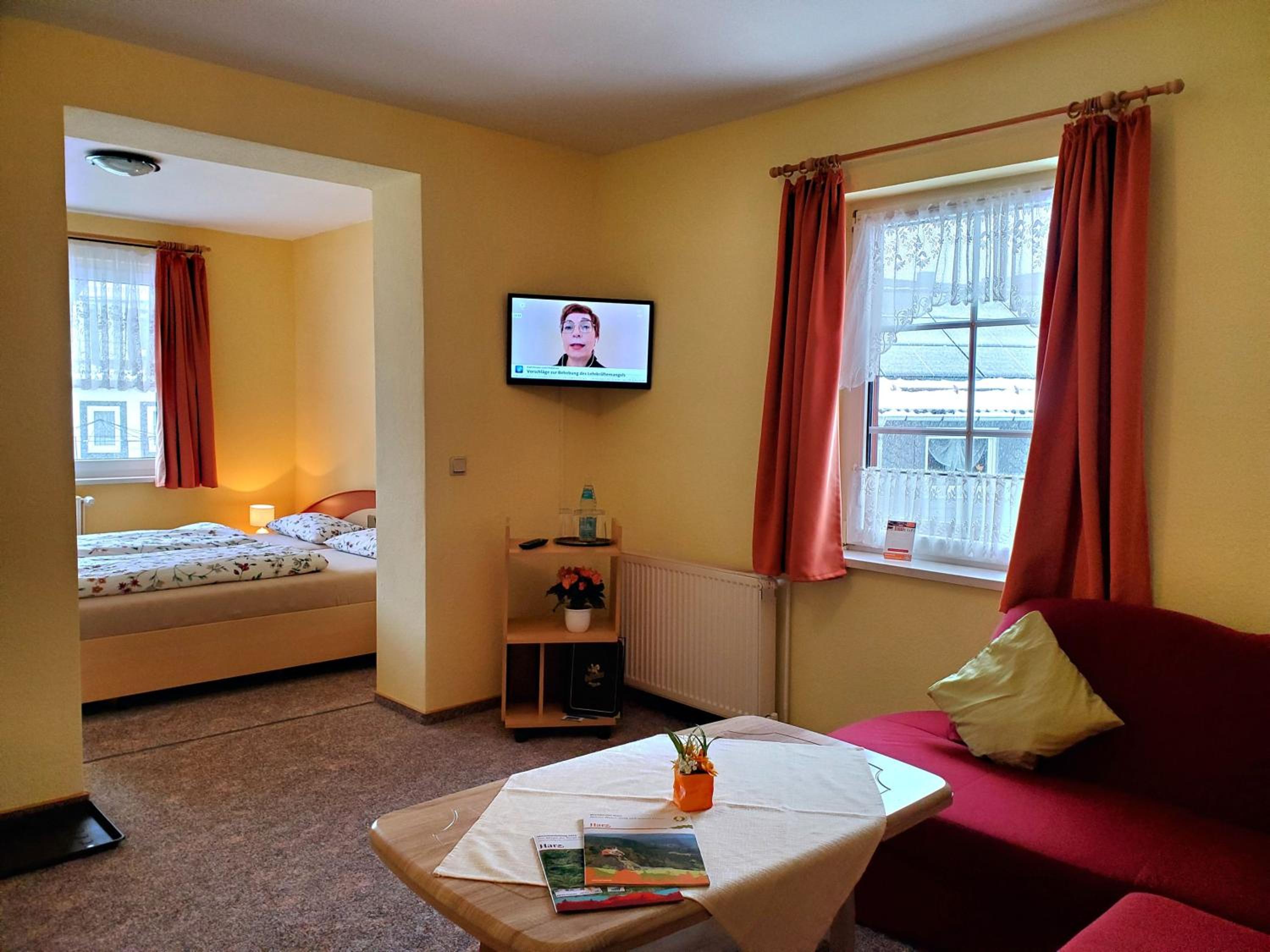 Double Room with Private Bathroom photo 1