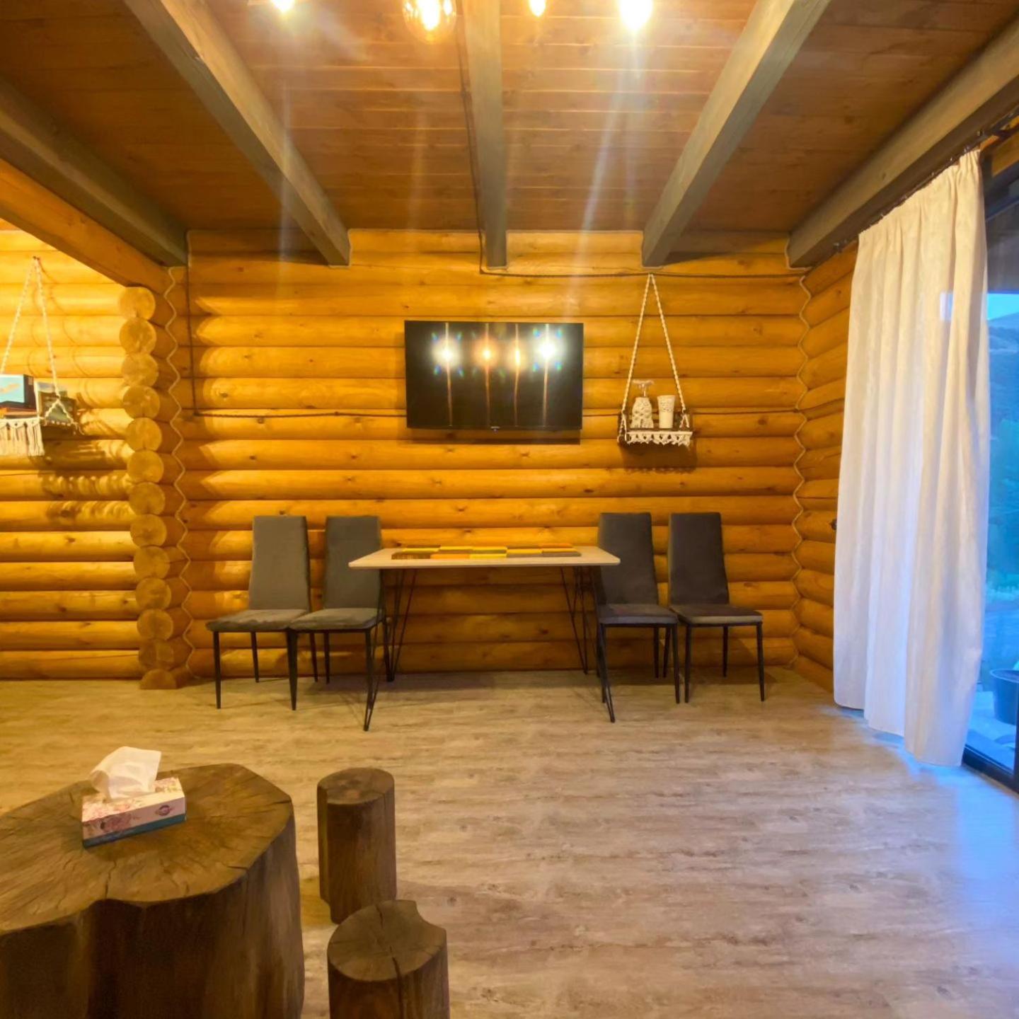One-Bedroom Chalet photo 1