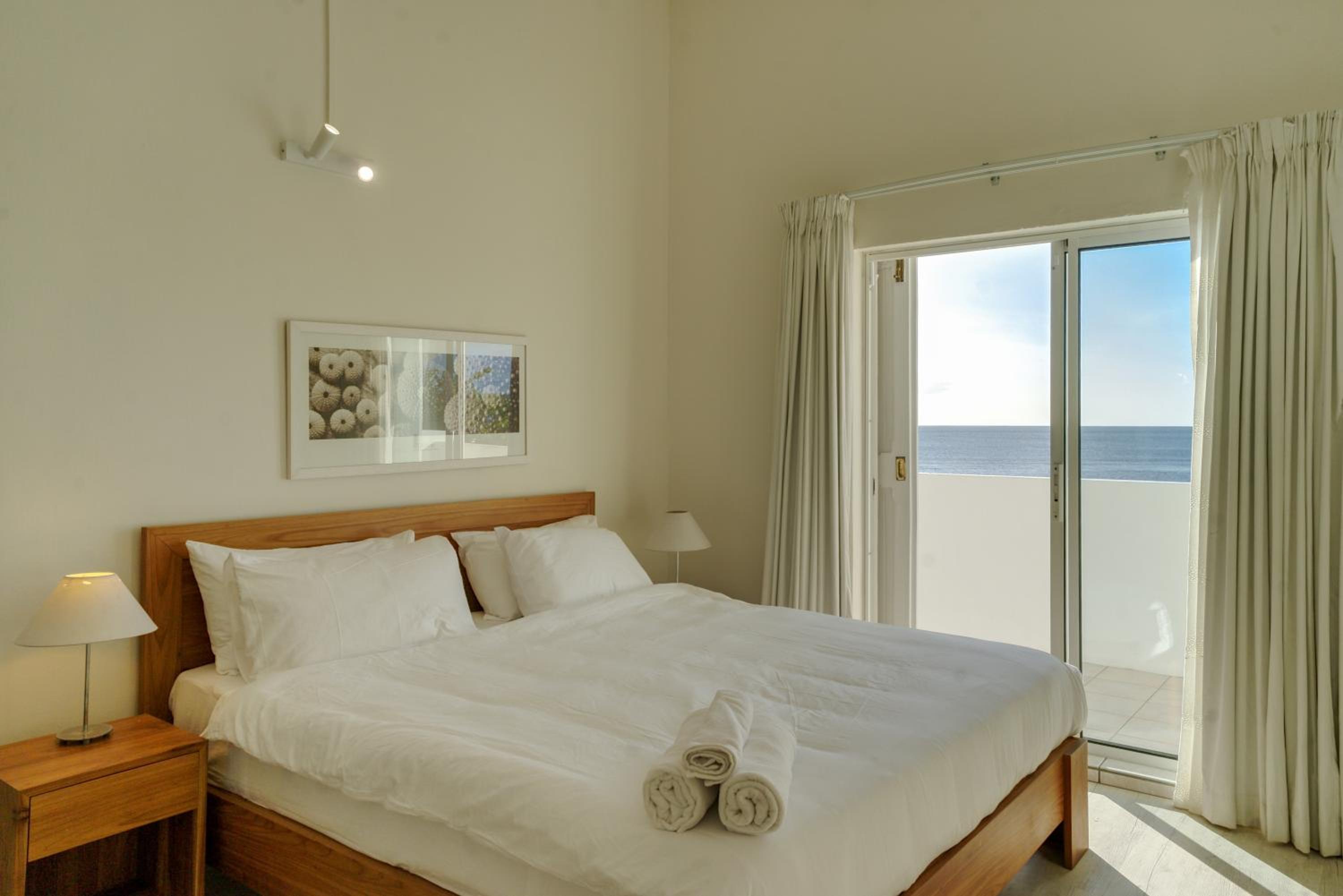 Three-Bedroom Villa photo 1