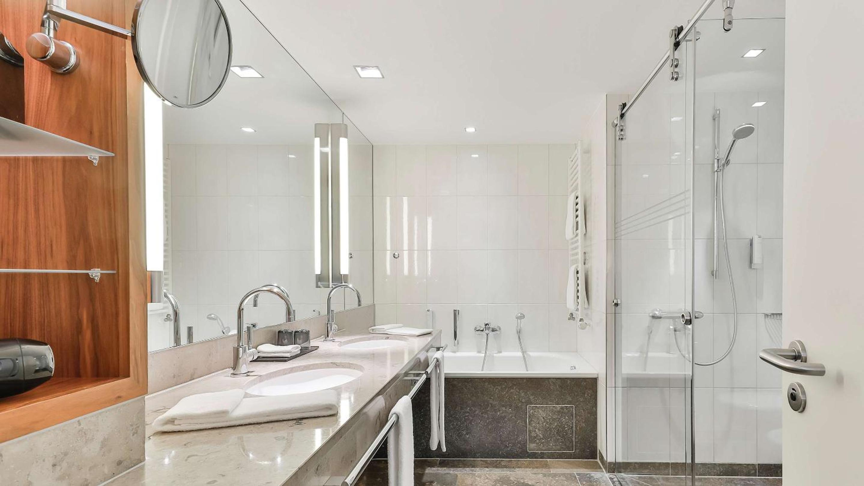 One-Bedroom Suite