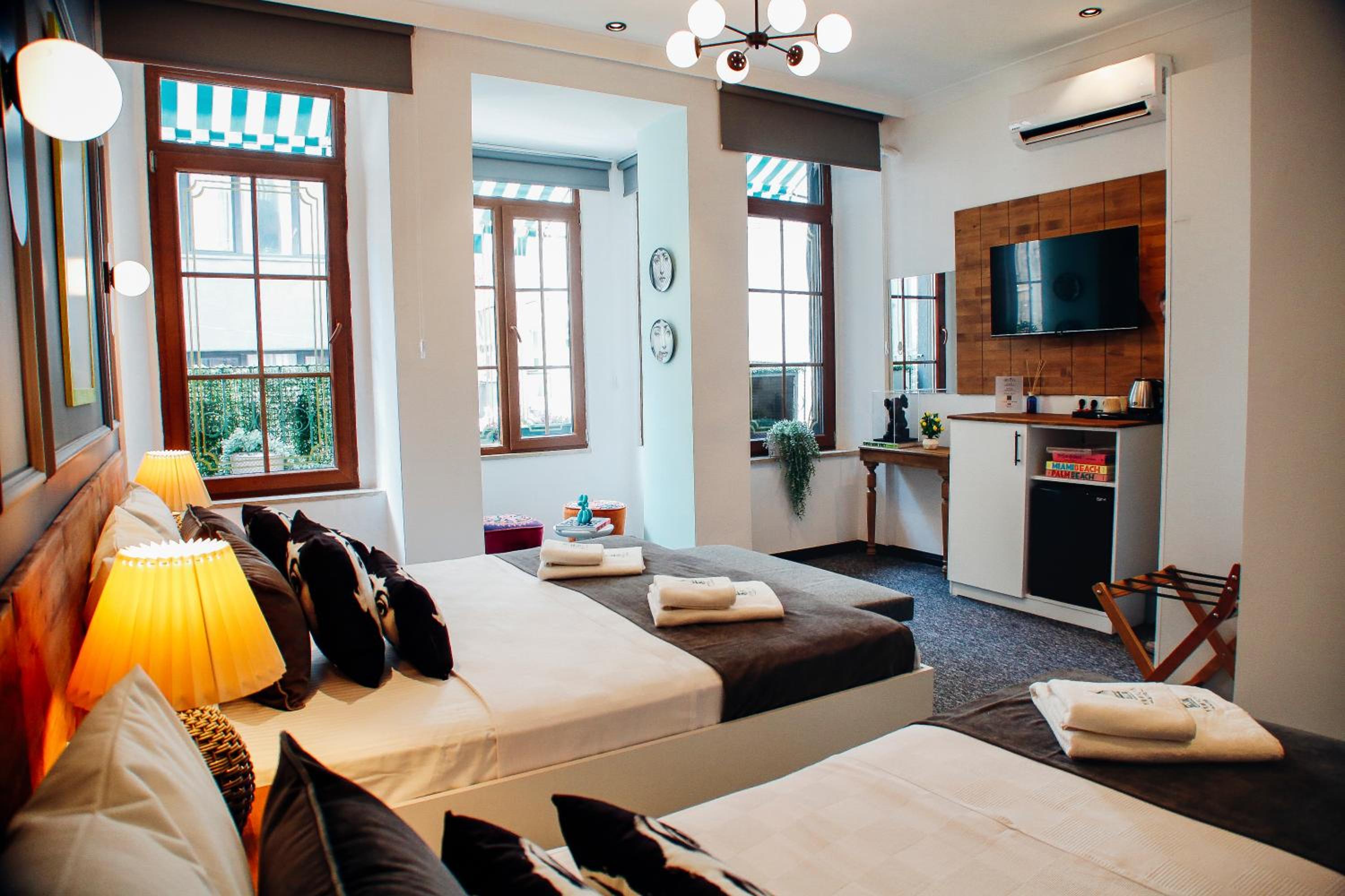 Deluxe Triple Room photo 1
