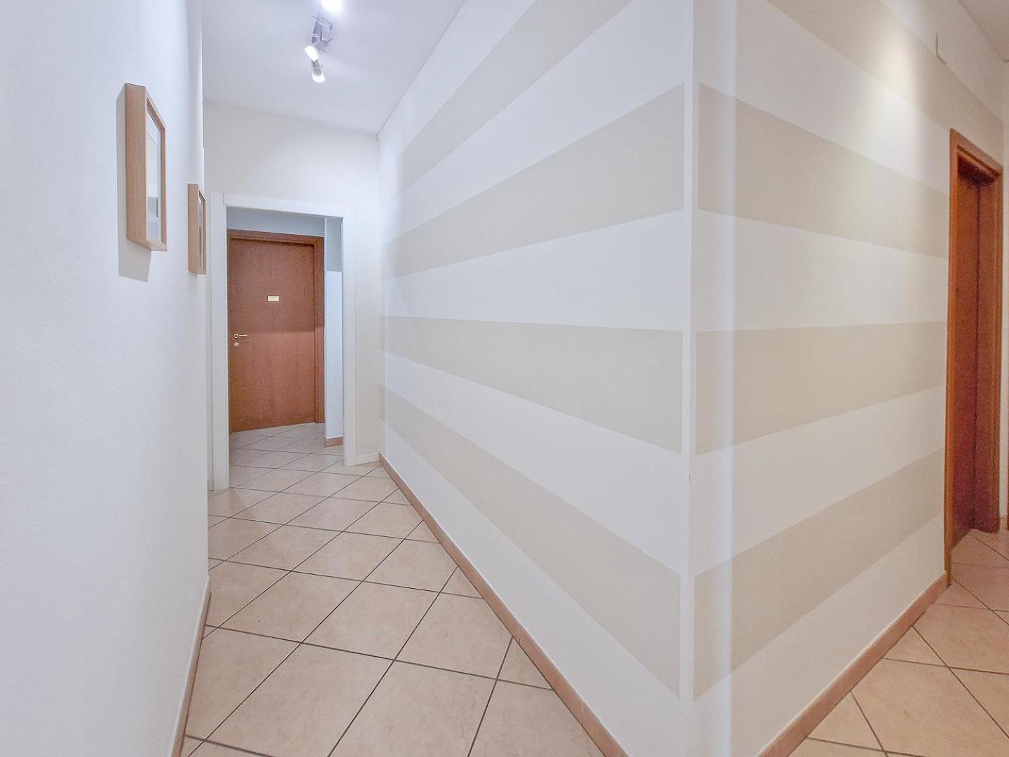 Apartment - Photo 10