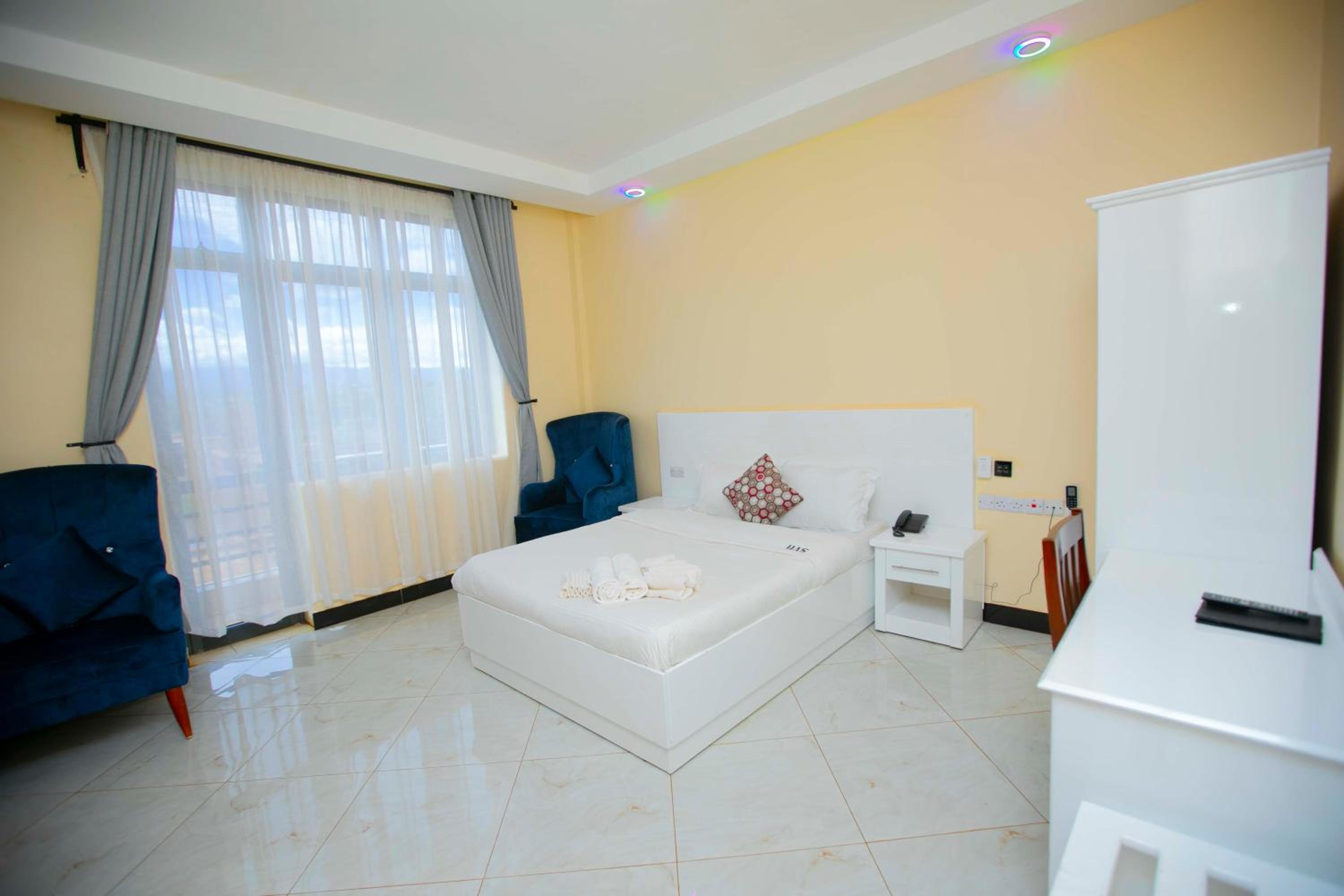 Executive Suite photo 2